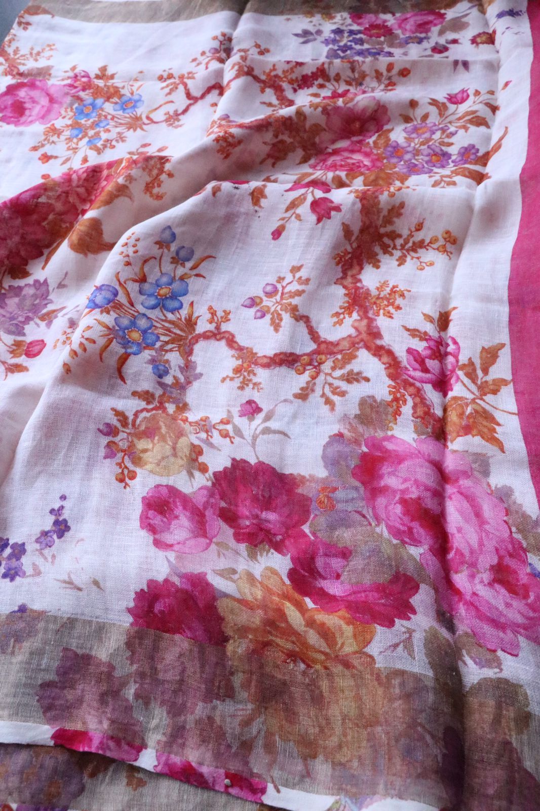 MULTI COLOUR FLORAL PRINTED LINEN SAREE