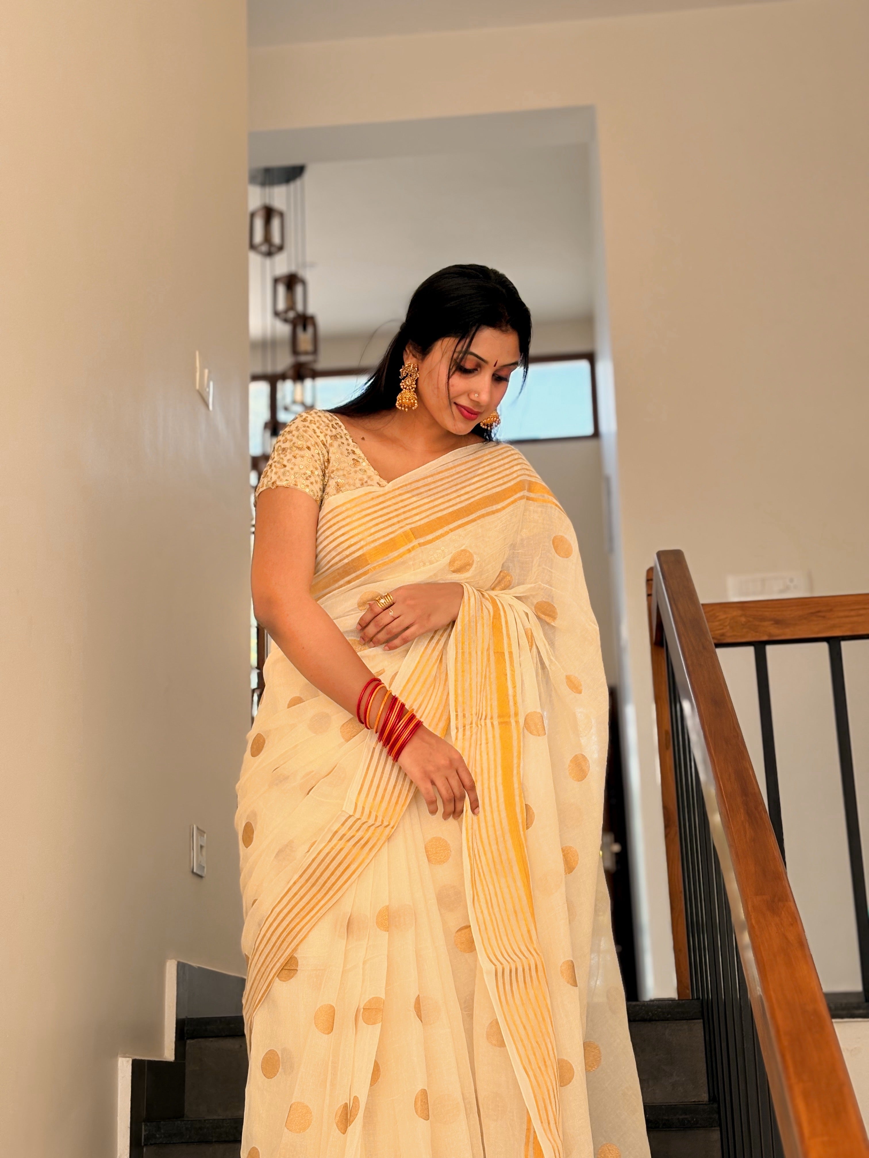 MULMUL SAREE WITH POLKA DOTS - TBS26VC