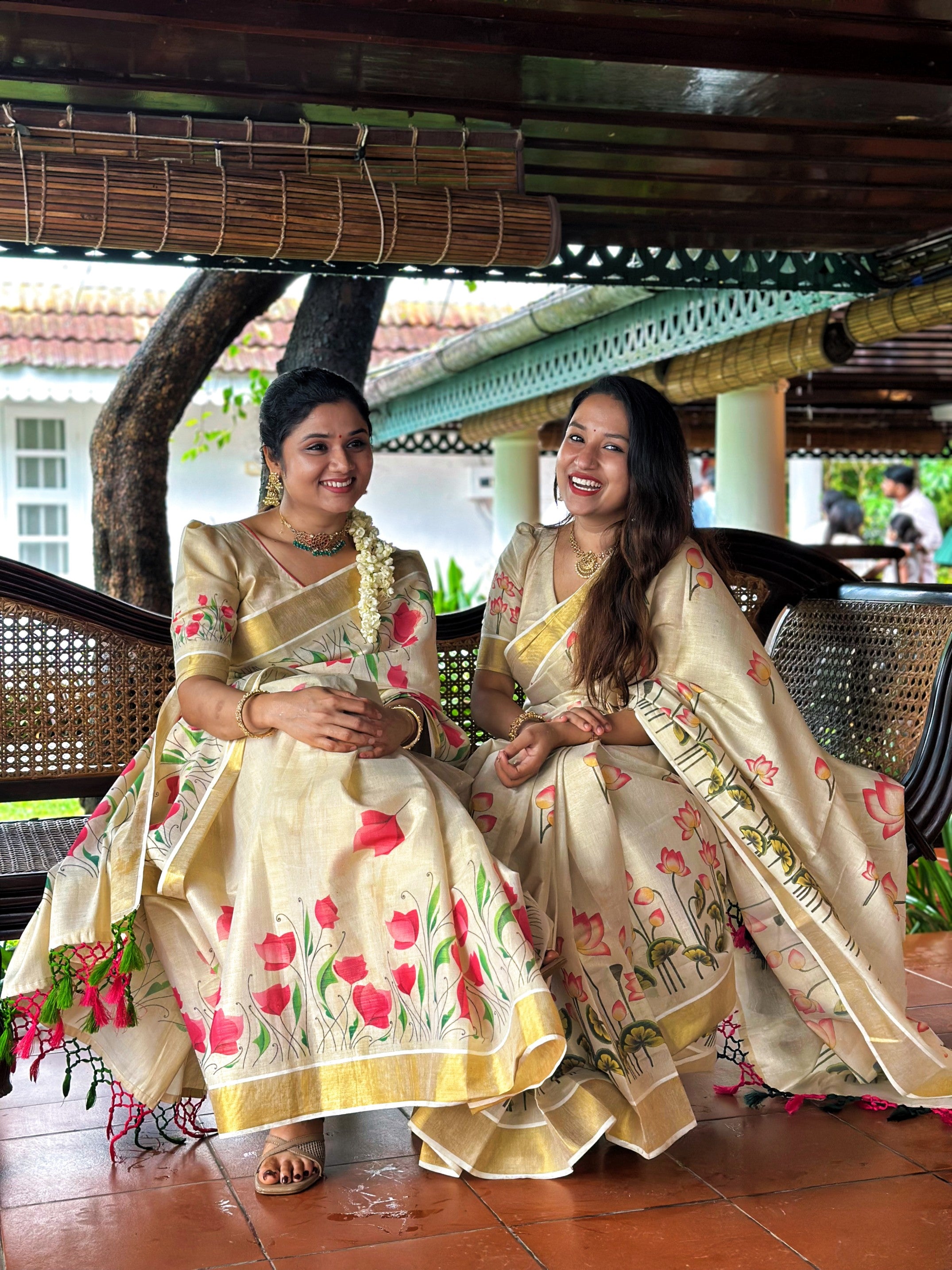 LOTUS PRINTED KERALA TISSUE SAREE