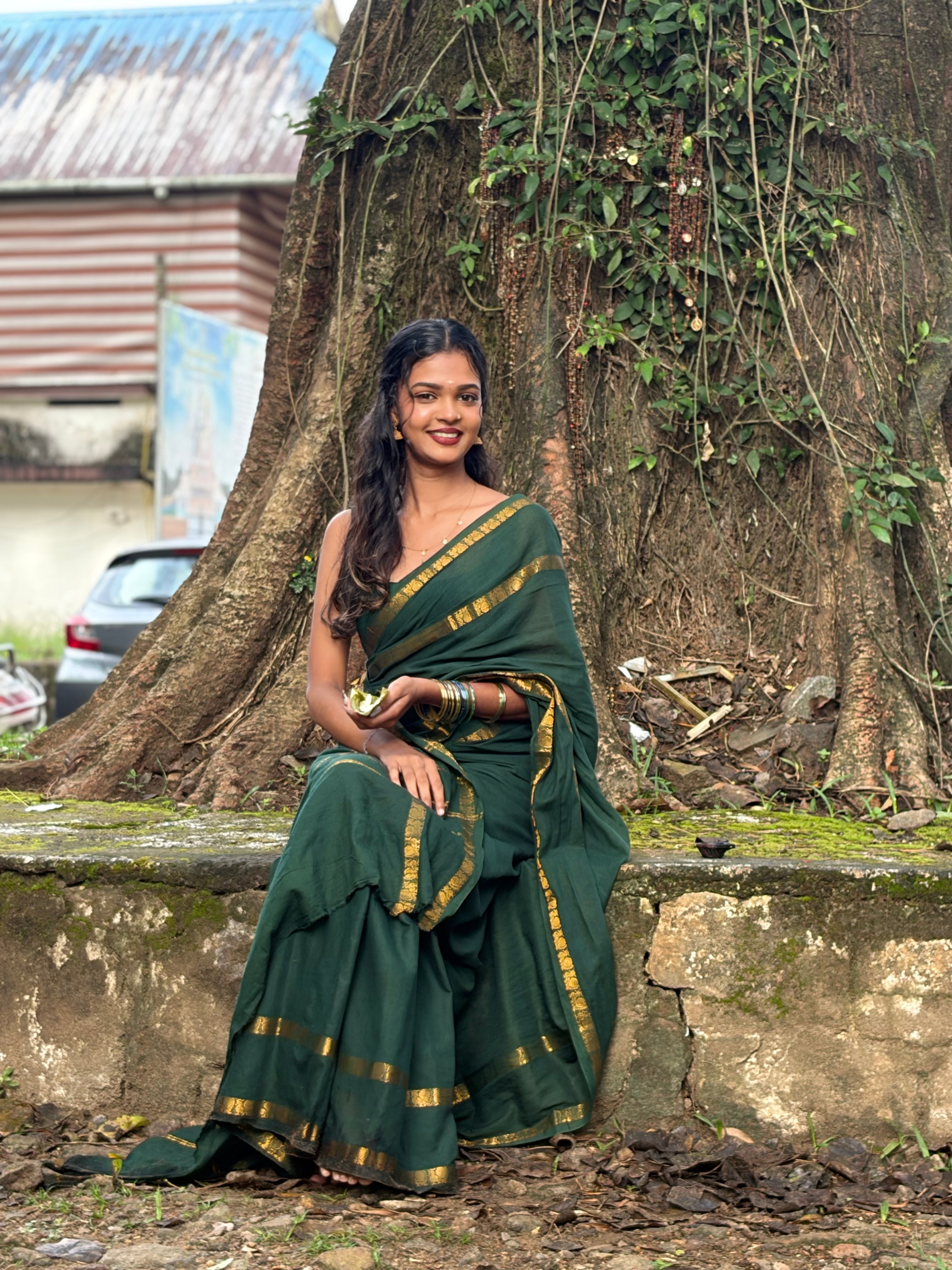 PLAIN SUNGUDI SAREE- DARK GREEN TBS26MSS