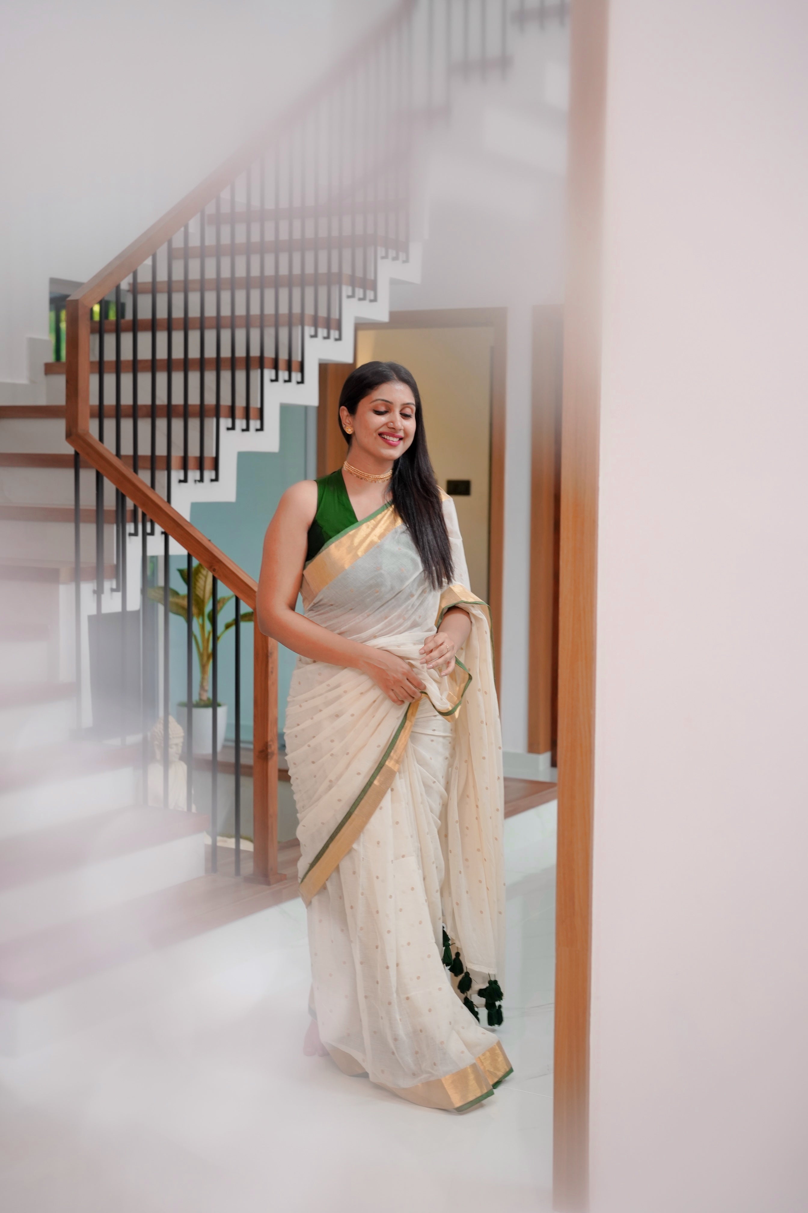 MUL COTTON WITH ZARI BORDER AND POLKA-TBS26PZ