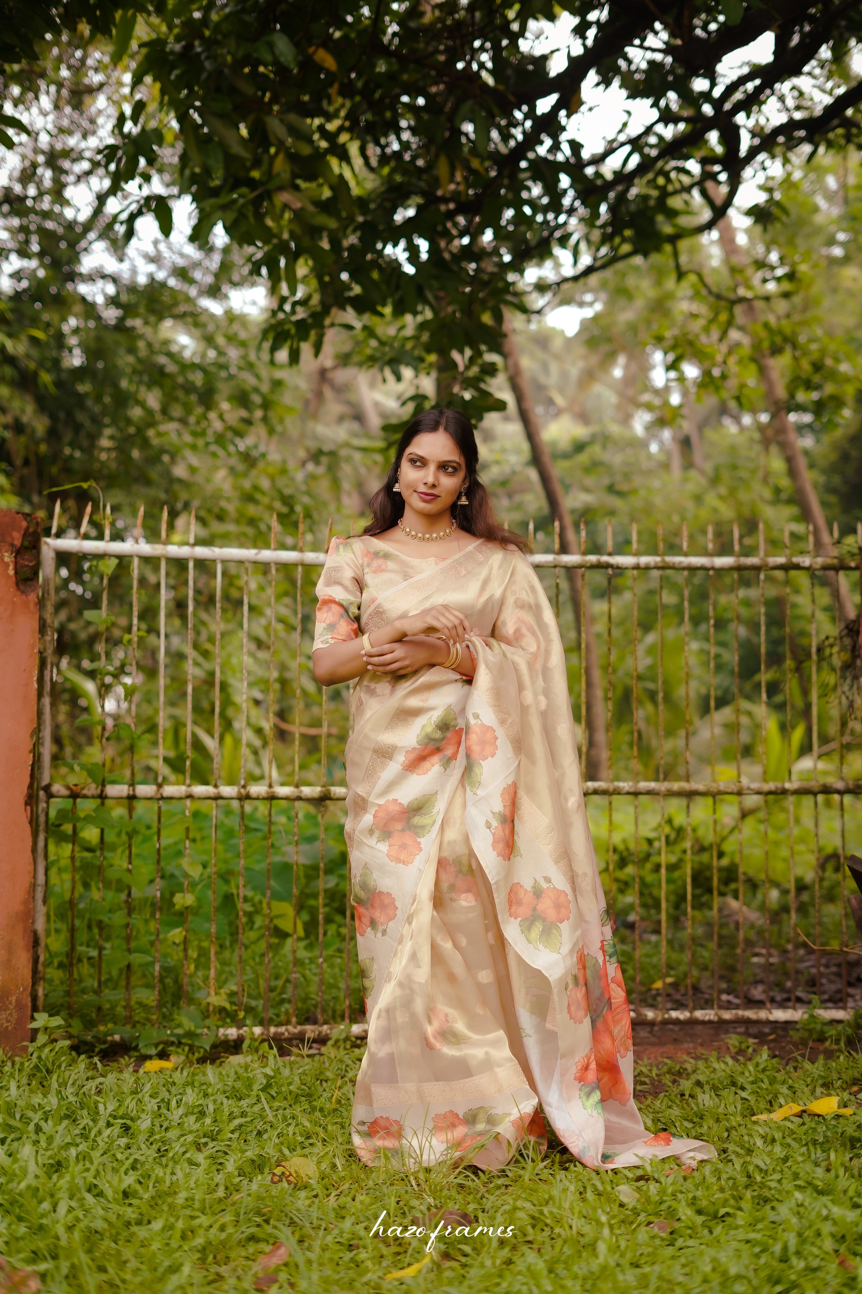 FLORAL PRINTED TISSUE SAREE