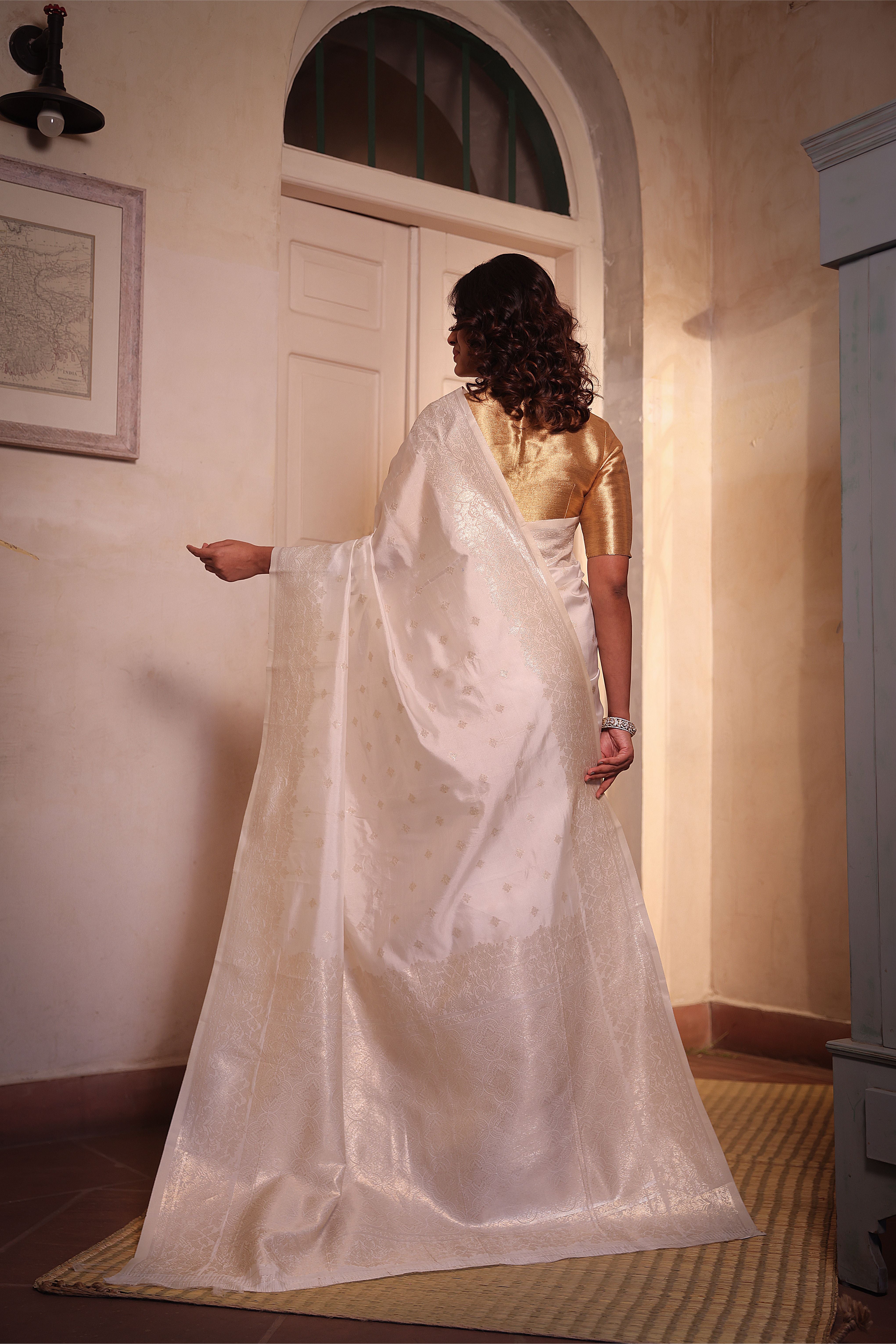 WHITE SAREE WITH SILVER WEAVE