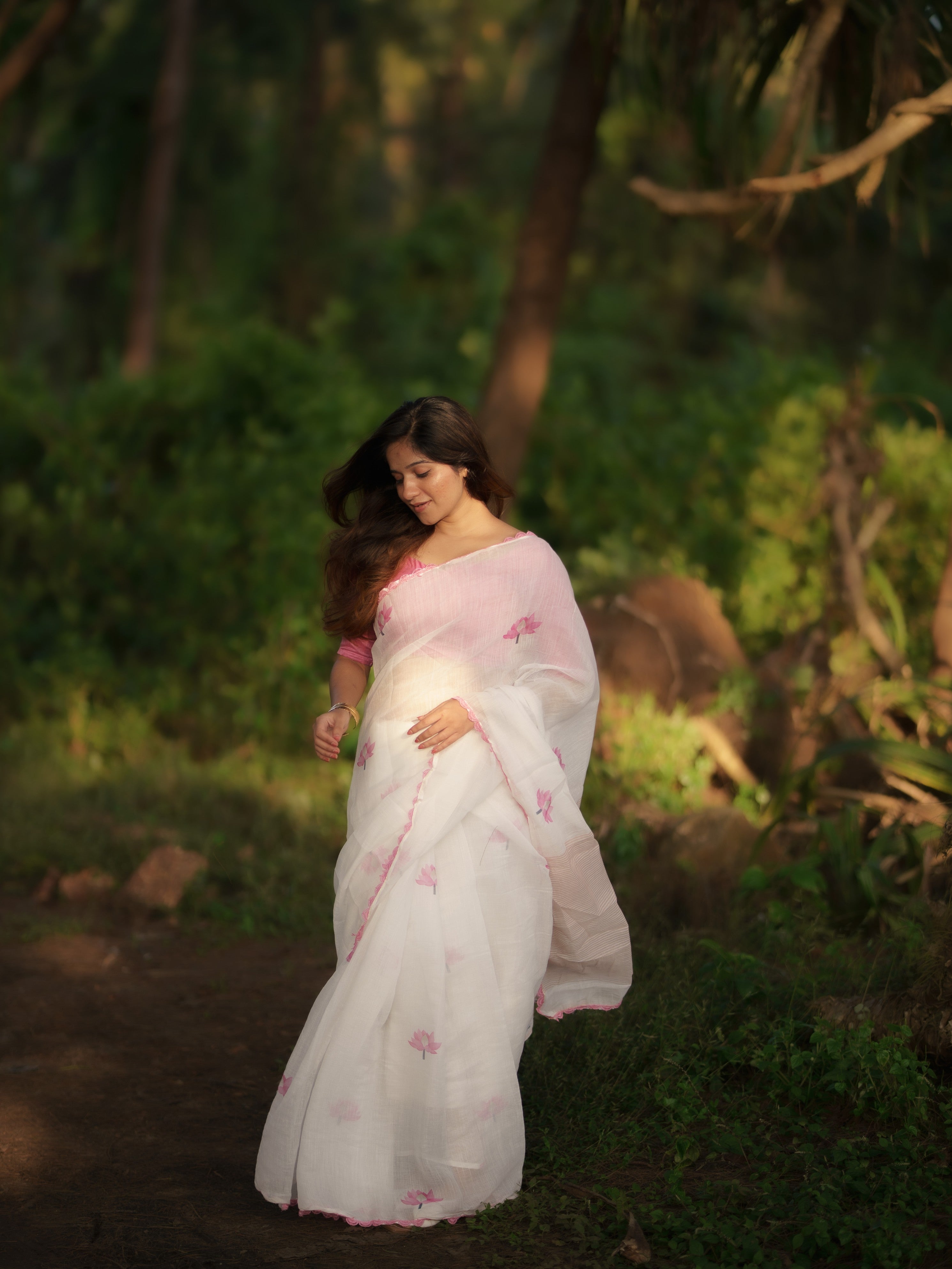 PINK LOTUS ON WHITE SEMI LINEN