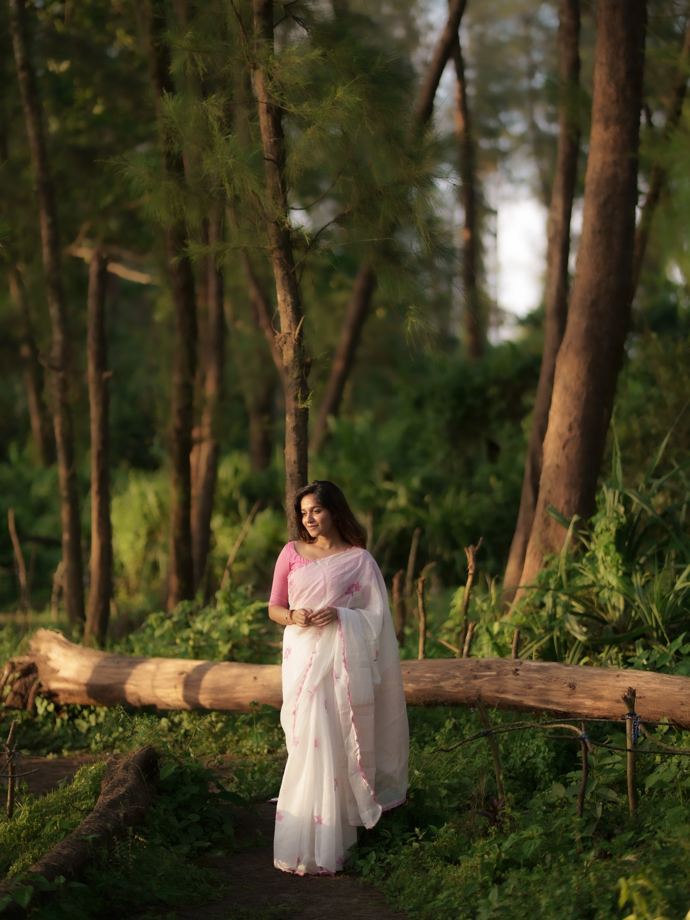 PINK LOTUS ON WHITE SEMI LINEN