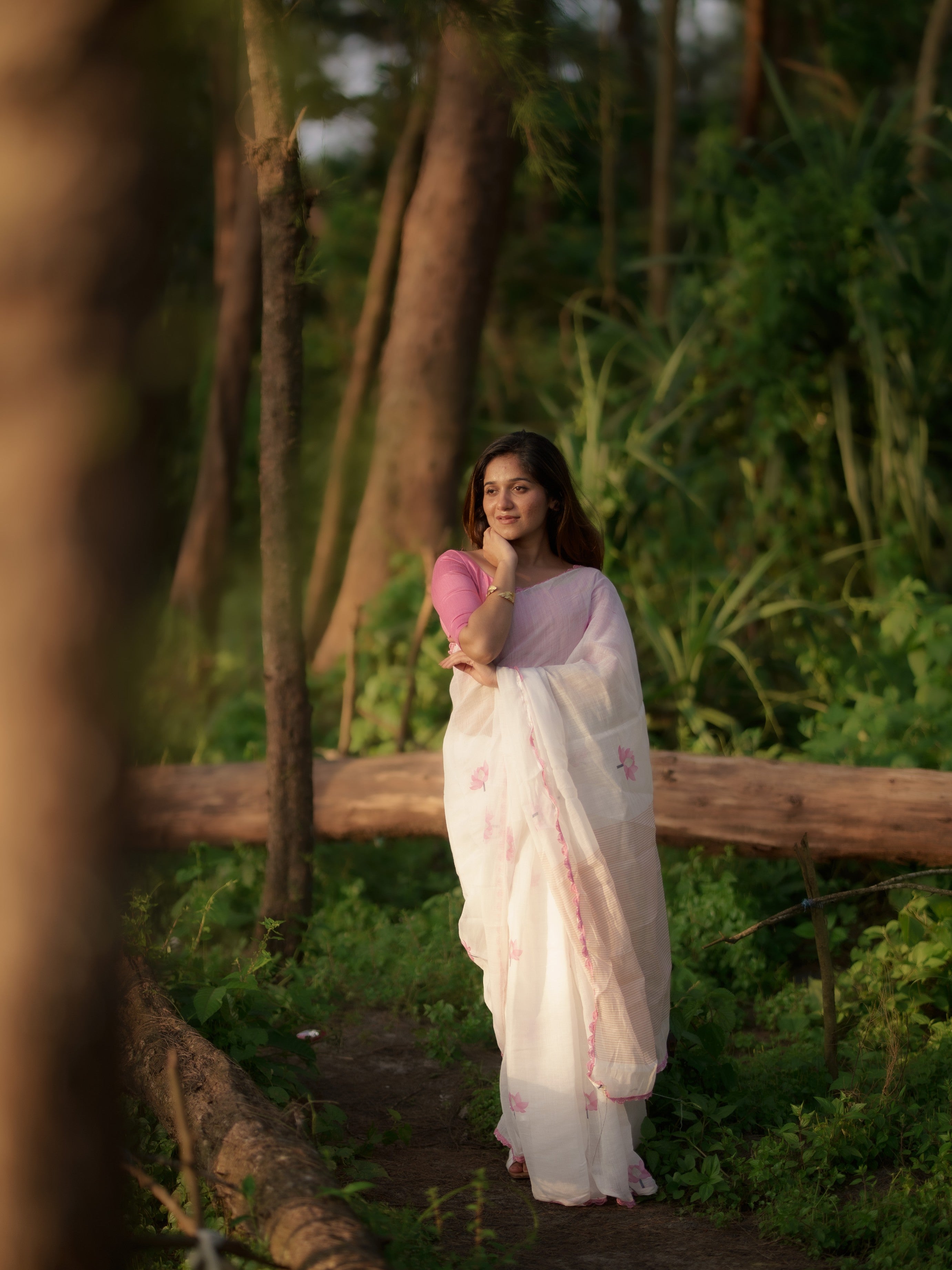 PINK LOTUS ON WHITE SEMI LINEN