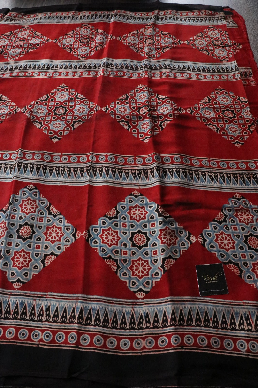 AJRAKH MODAL SILK 8 - TBS26AM