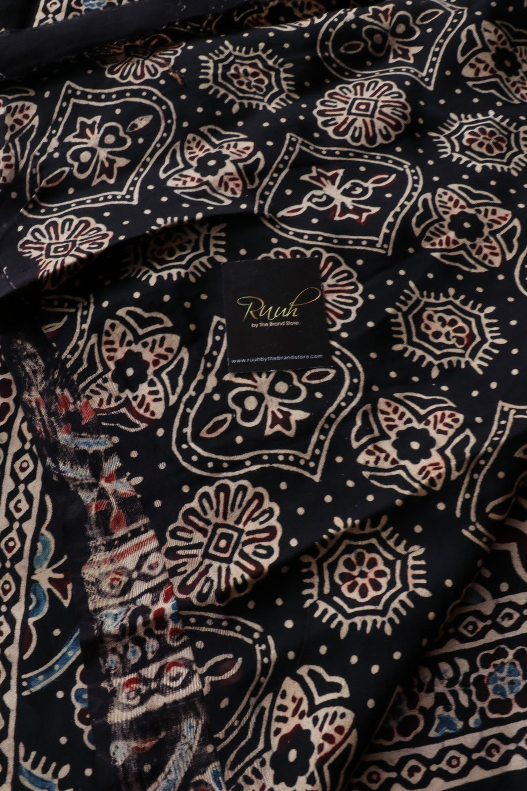 AJRAKH MODAL SILK 2 - TBS26AM