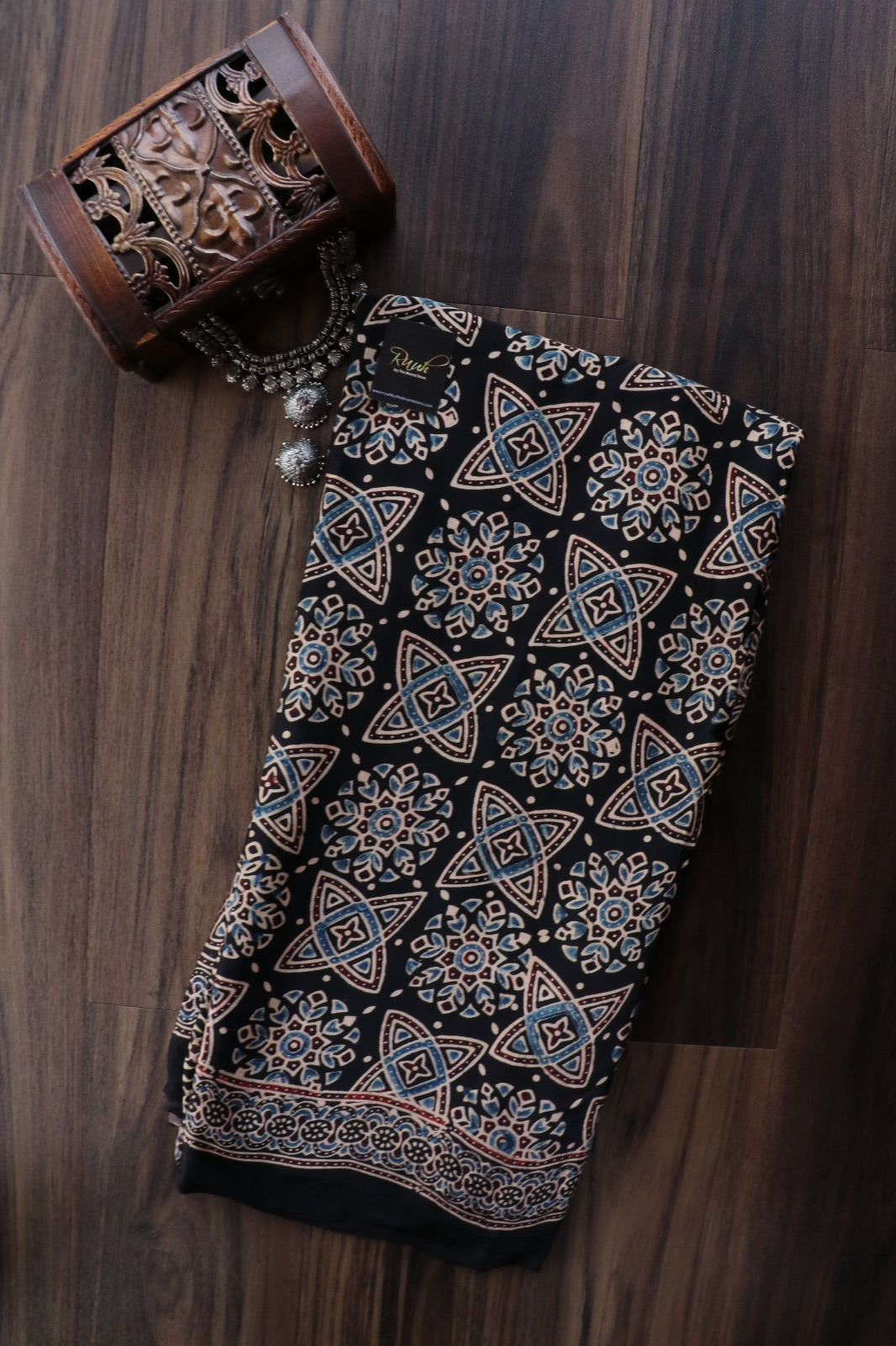 AJRAKH MODAL SILK 3 - TBS26AM