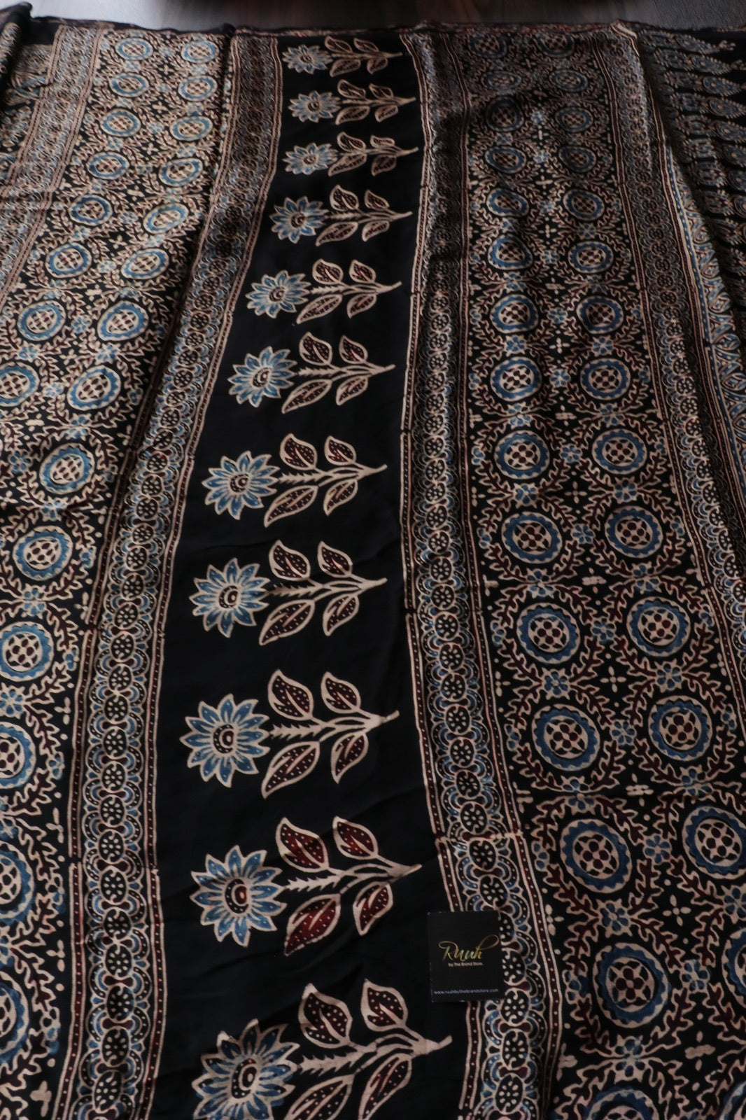 AJRAKH MODAL SILK 3 - TBS26AM