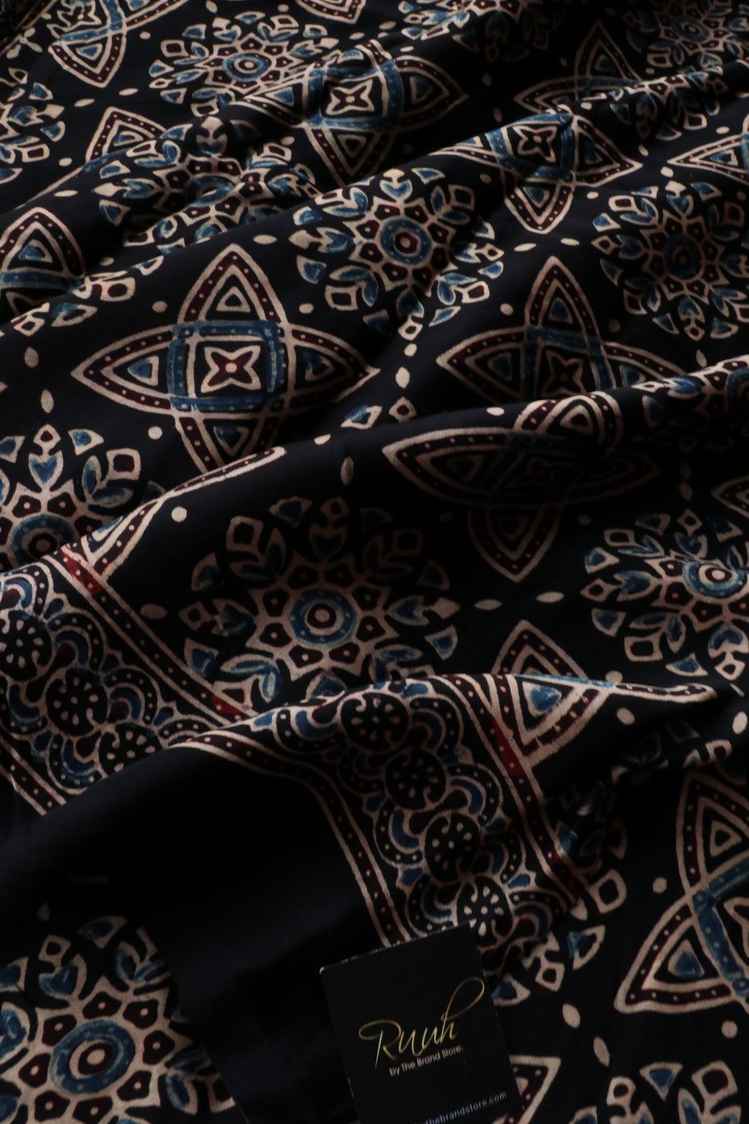 AJRAKH MODAL SILK 3 - TBS26AM