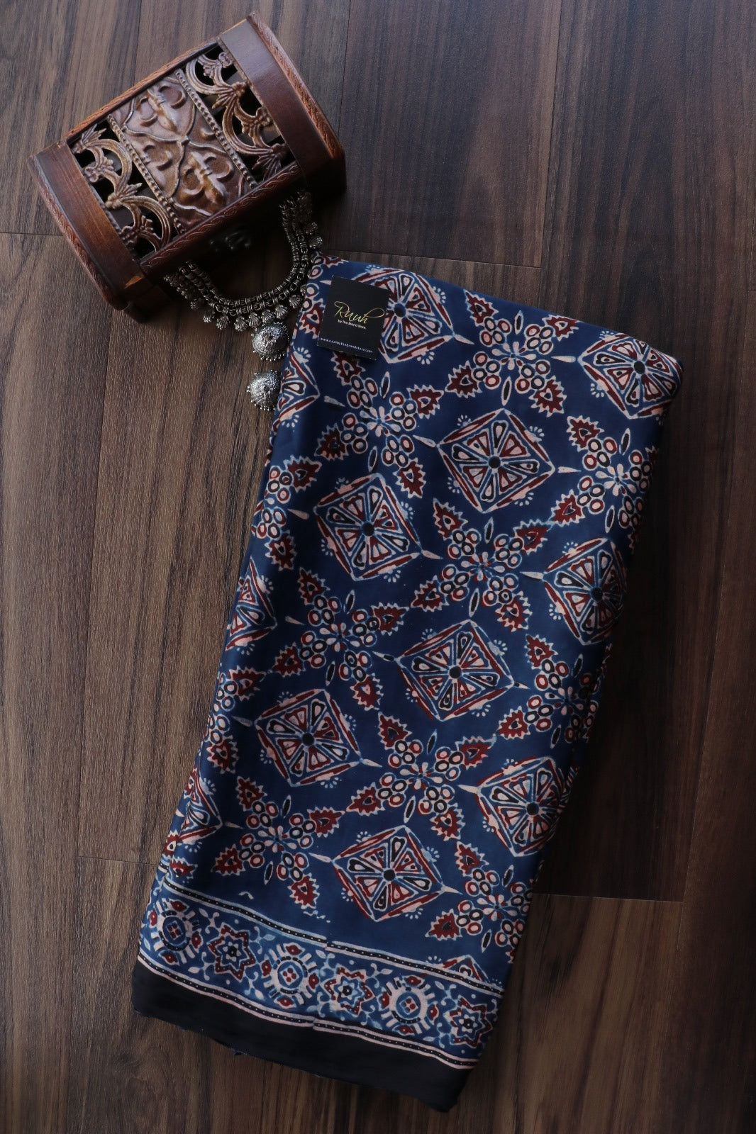 AJRAKH MODAL SILK 5 - TBS26AM