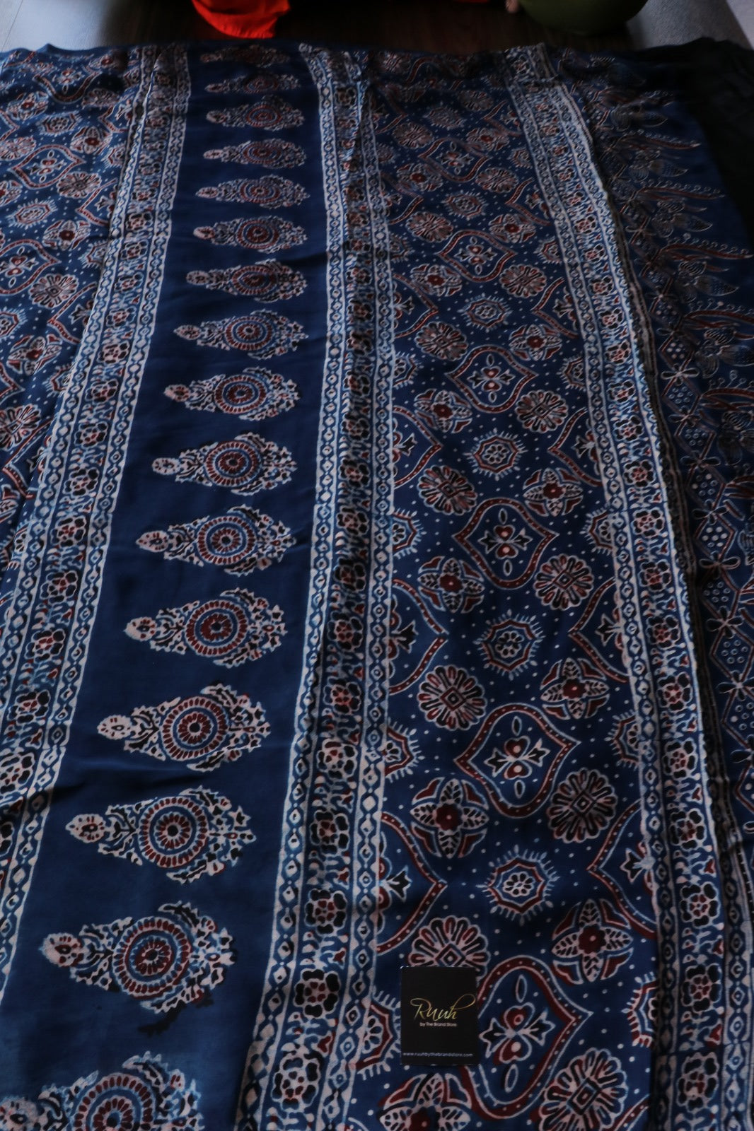 AJRAKH MODAL SILK 6- TBS26AM