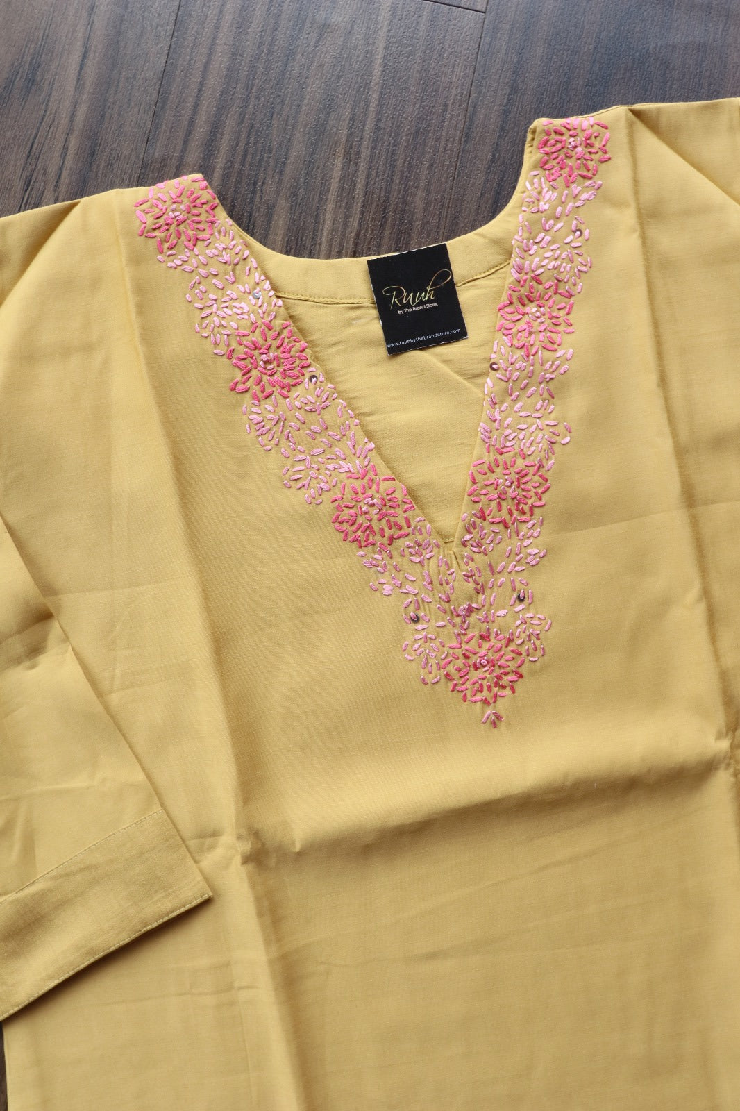 YELLOW V NECK