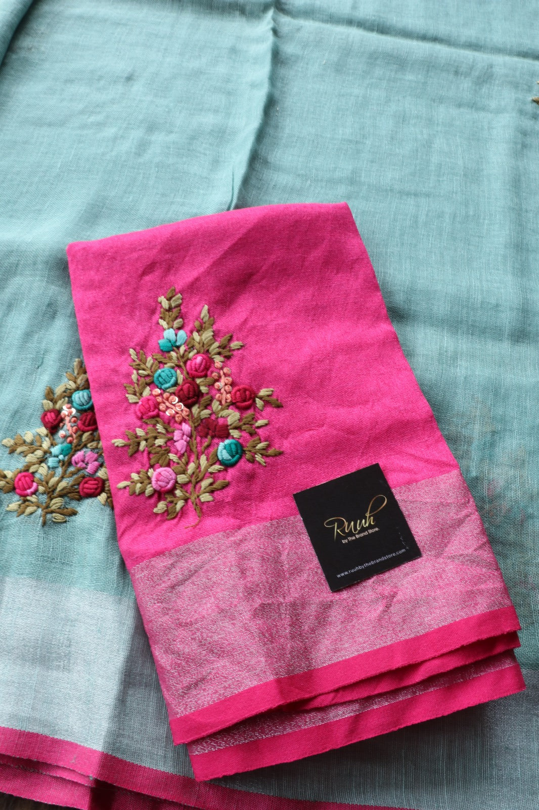 LINEN FRENCHKNOT SAREE 1