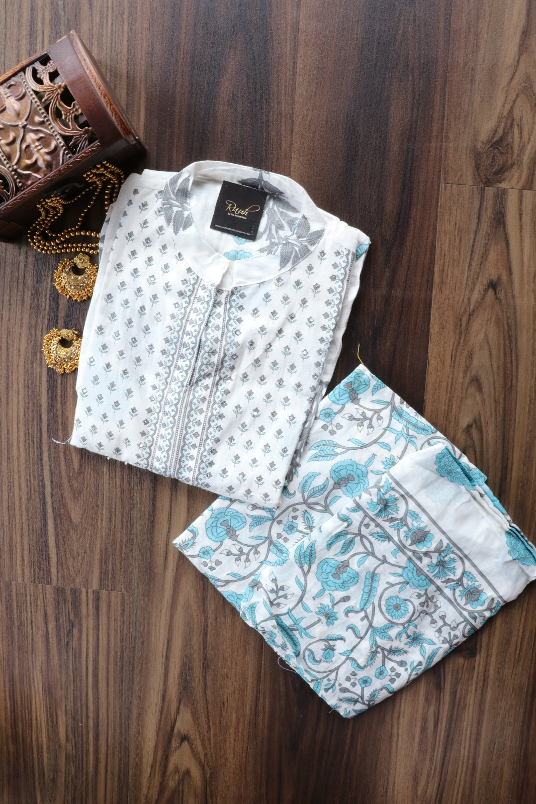 COTTON WHITE SALWAR SUIT SET