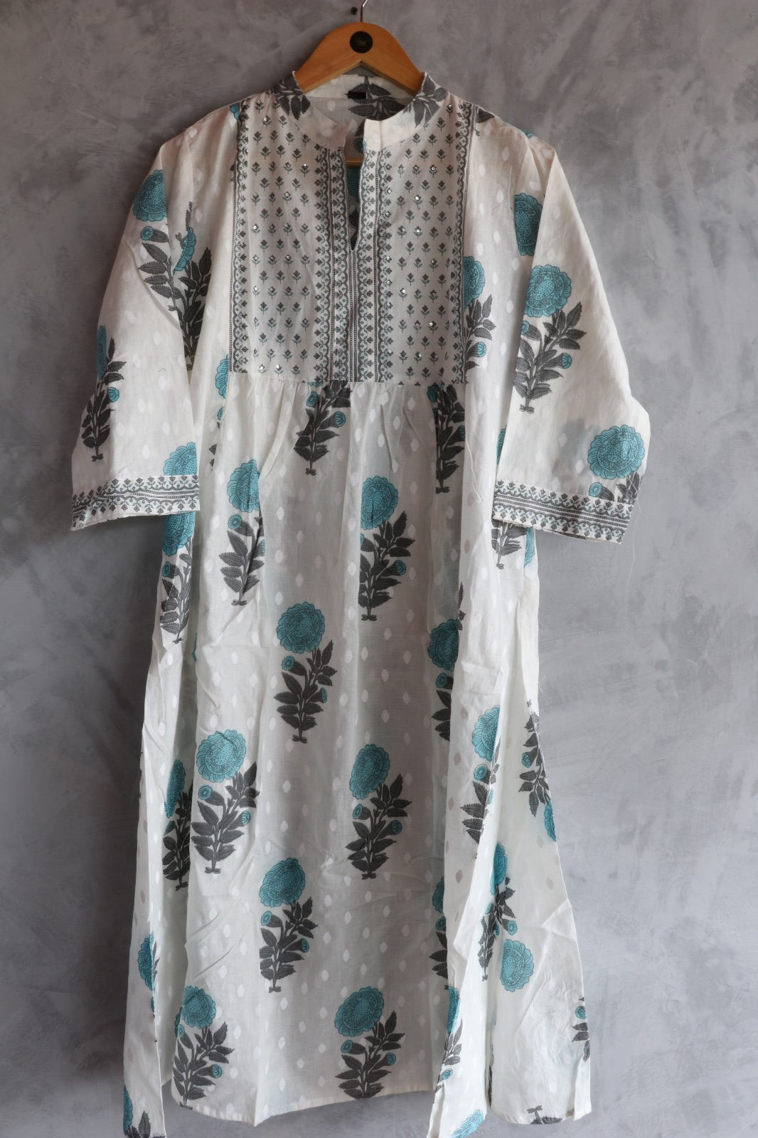 COTTON WHITE SALWAR SUIT SET