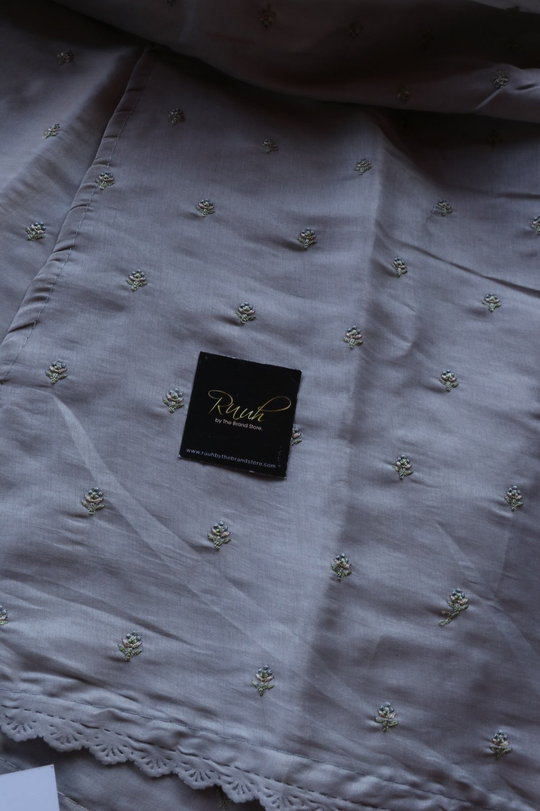 SEMI SILK FLOWER EMBROIDERY