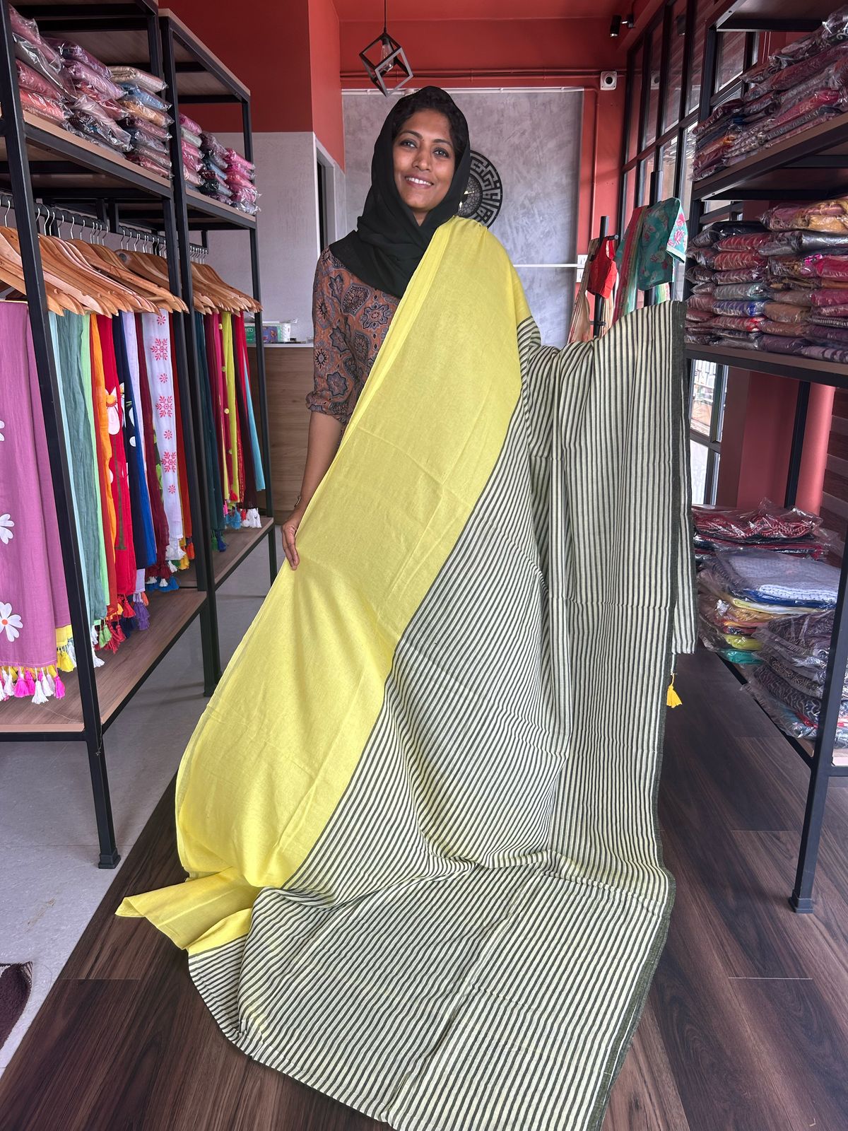 YELLOW MULMUL DESIGNER SAREE