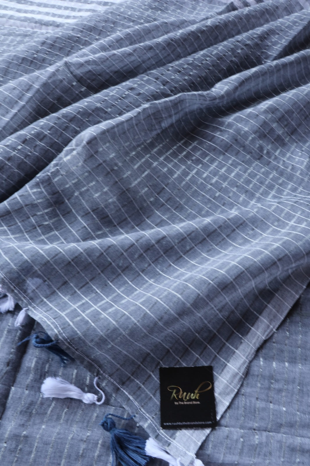 GREY MUL COTTON WITH SILVER ZARI CHECKS