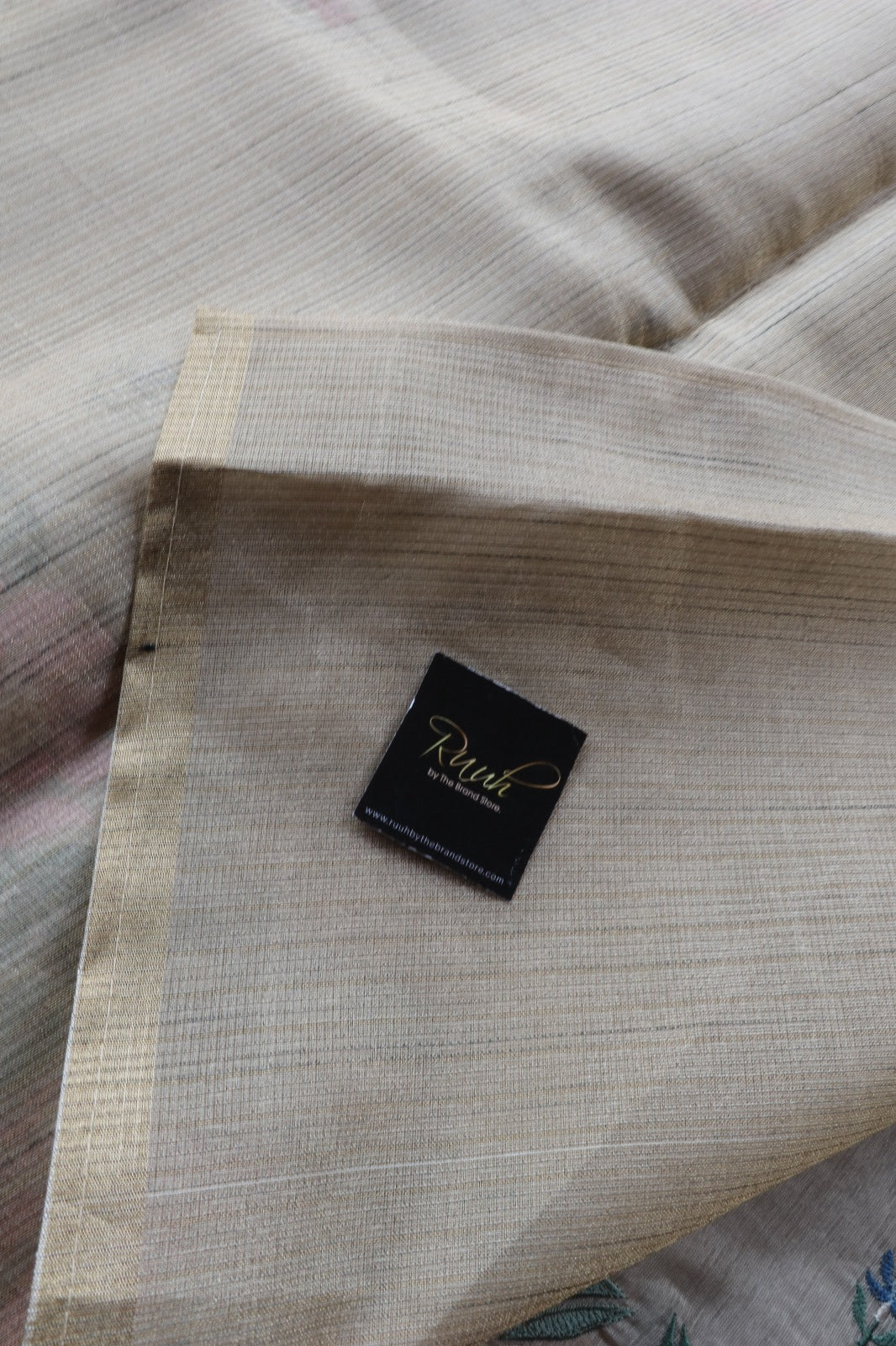 OFF WHITE SEMI TUSSAR WITH FLORAL EMBRODIERY