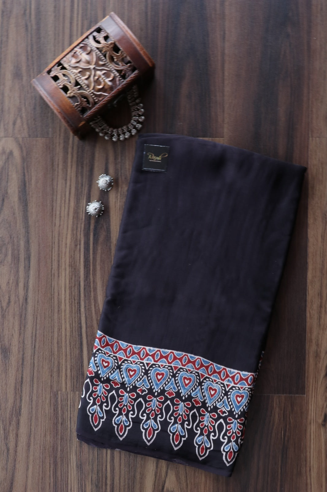 BLACK MODAL SILK WITH BORDER DESIGN