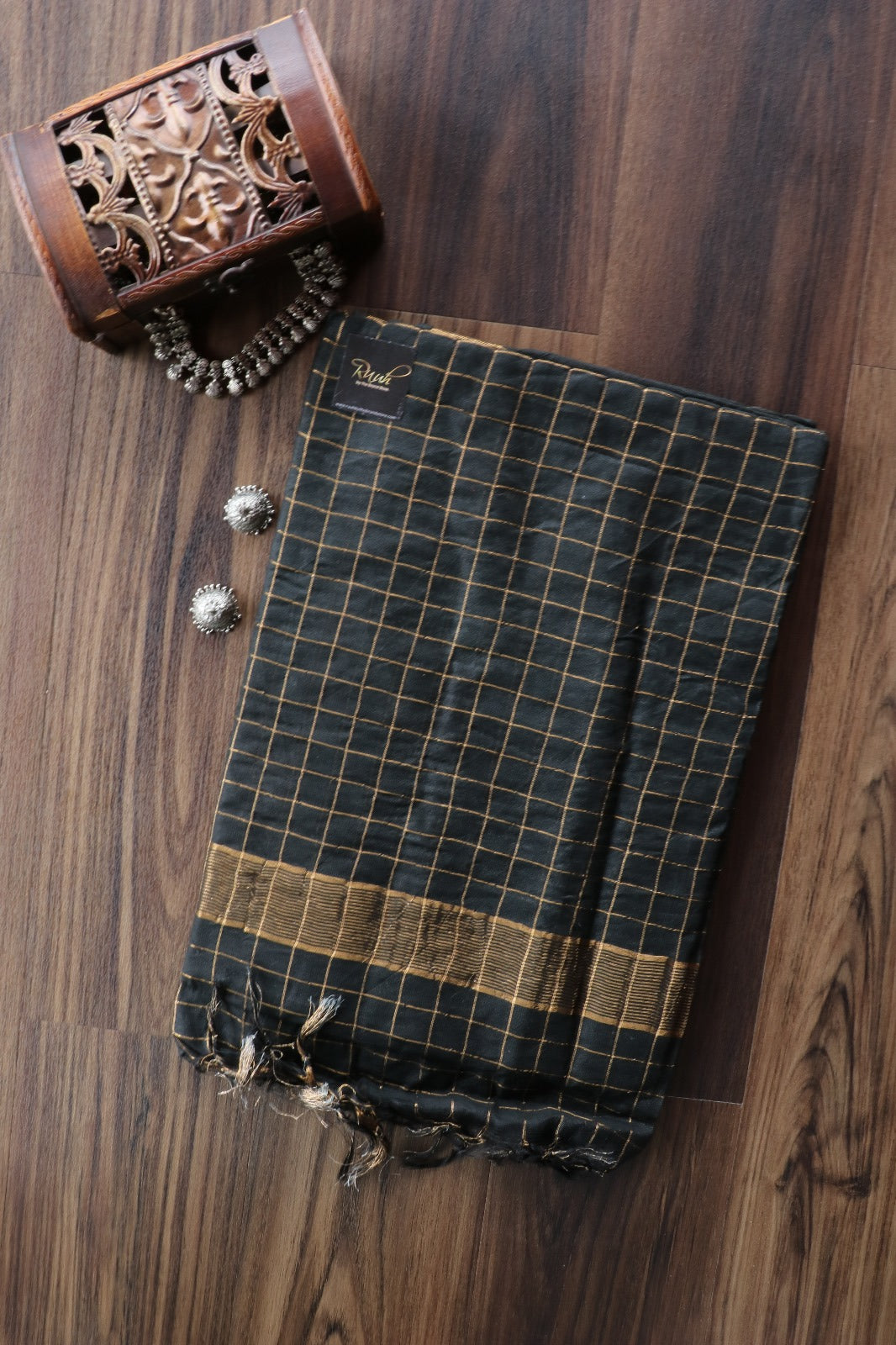 BLACK SEMI SILK CHECKS