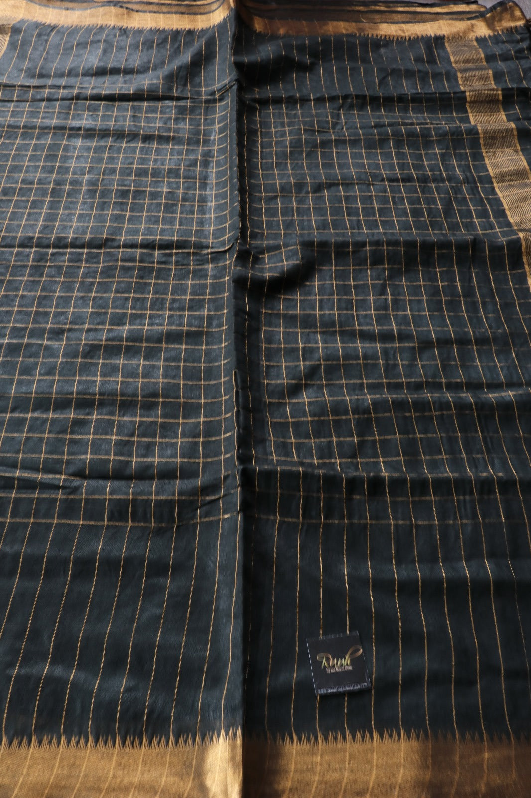 BLACK SEMI SILK CHECKS