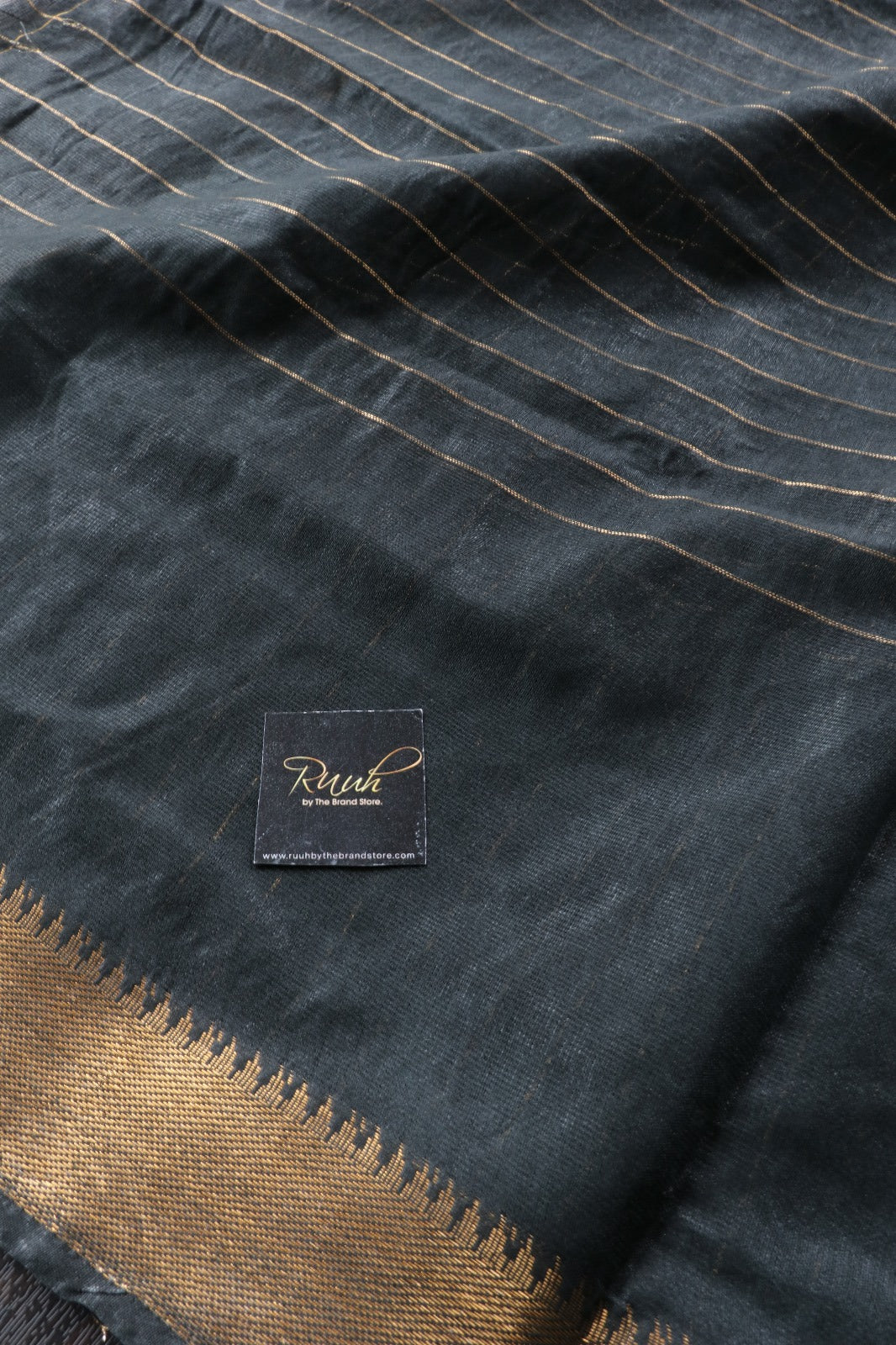 BLACK SEMI SILK CHECKS