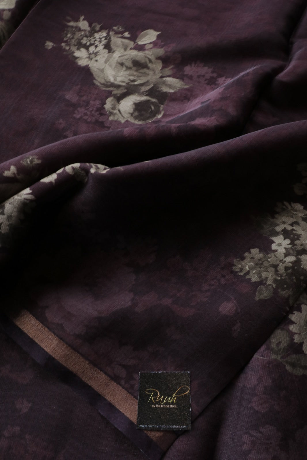 SEMI SILK SAREE WITH FLORAL PRINTS