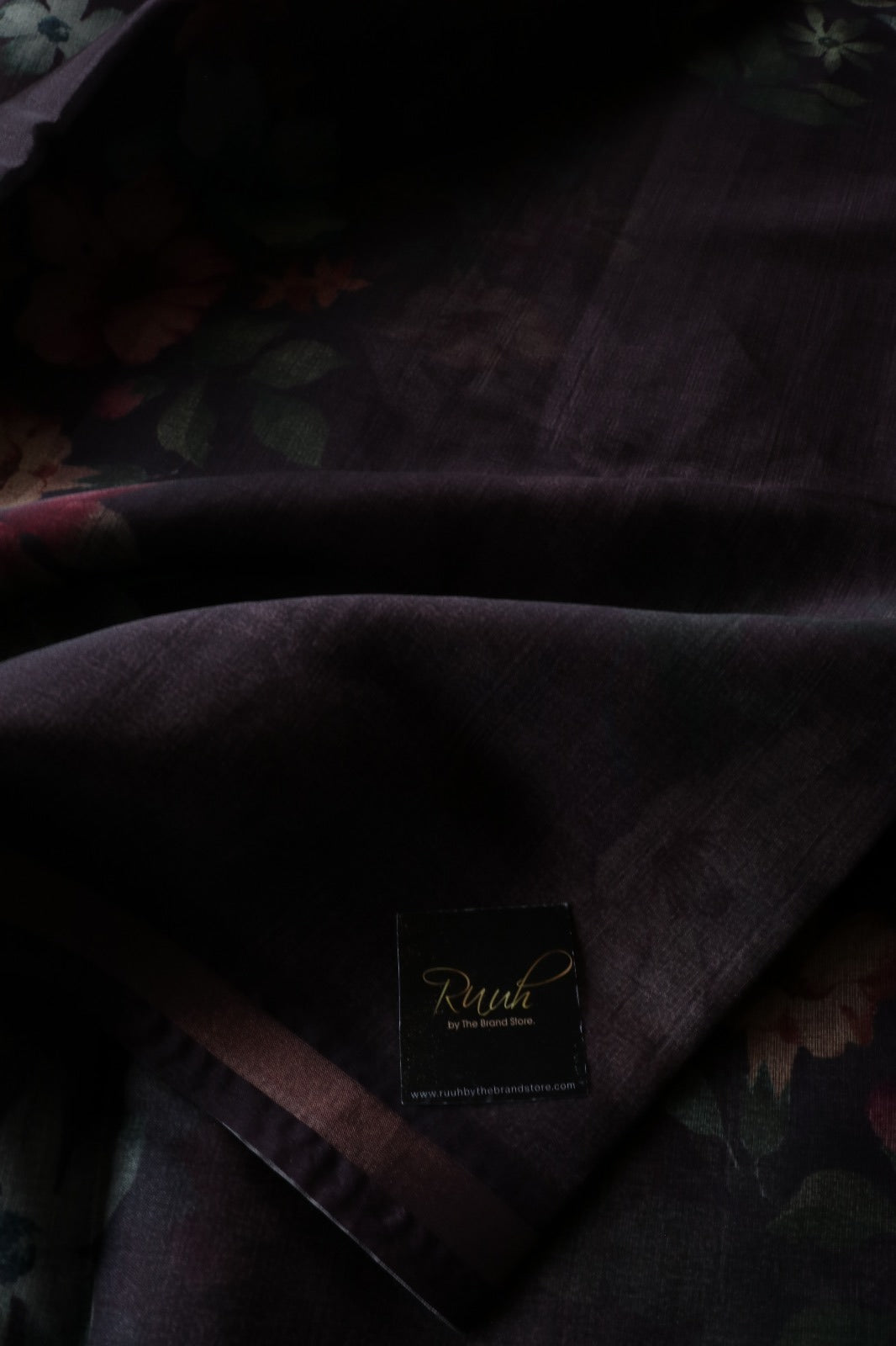 SEMI SILK SAREE WITH FLORAL PRINTS