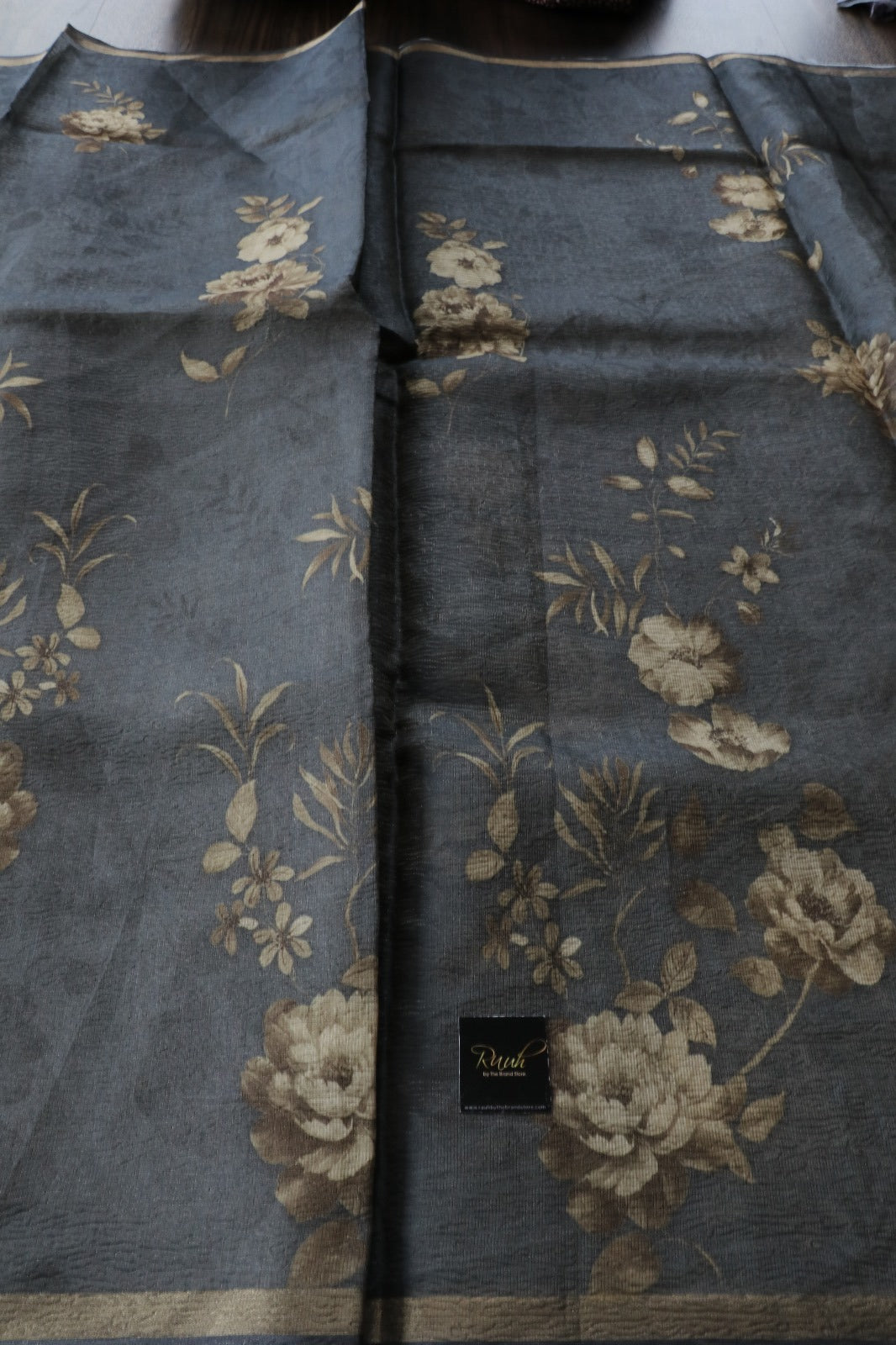 DESIGNER CRUSH DIGITAL PRINTED SAREE 5