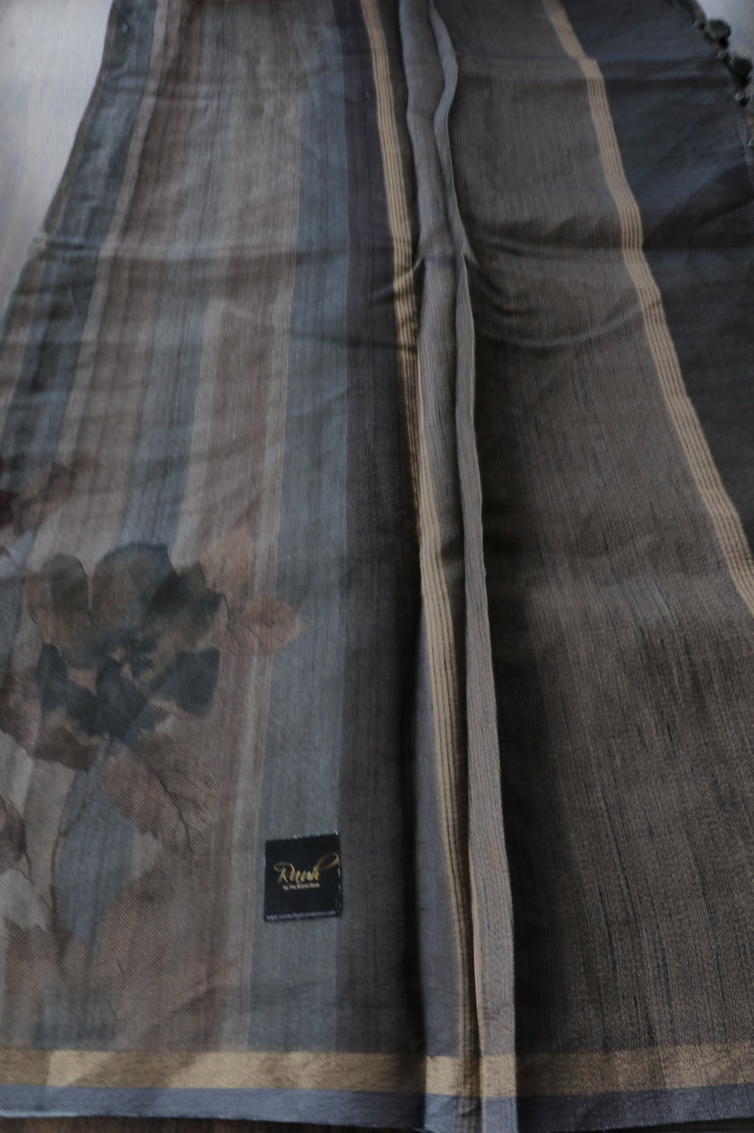DESIGNER CRUSH DIGITAL PRINTED SAREE 6
