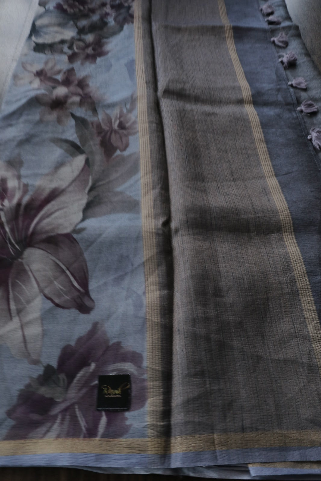 DESIGNER CRUSH DIGITAL PRINTED SAREE 4