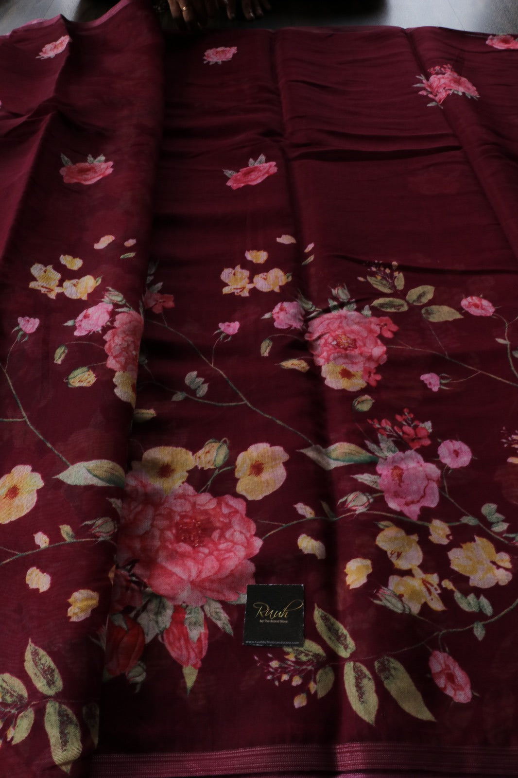 MAROON SEMI LINEN FLORAL PRINTED SAREE