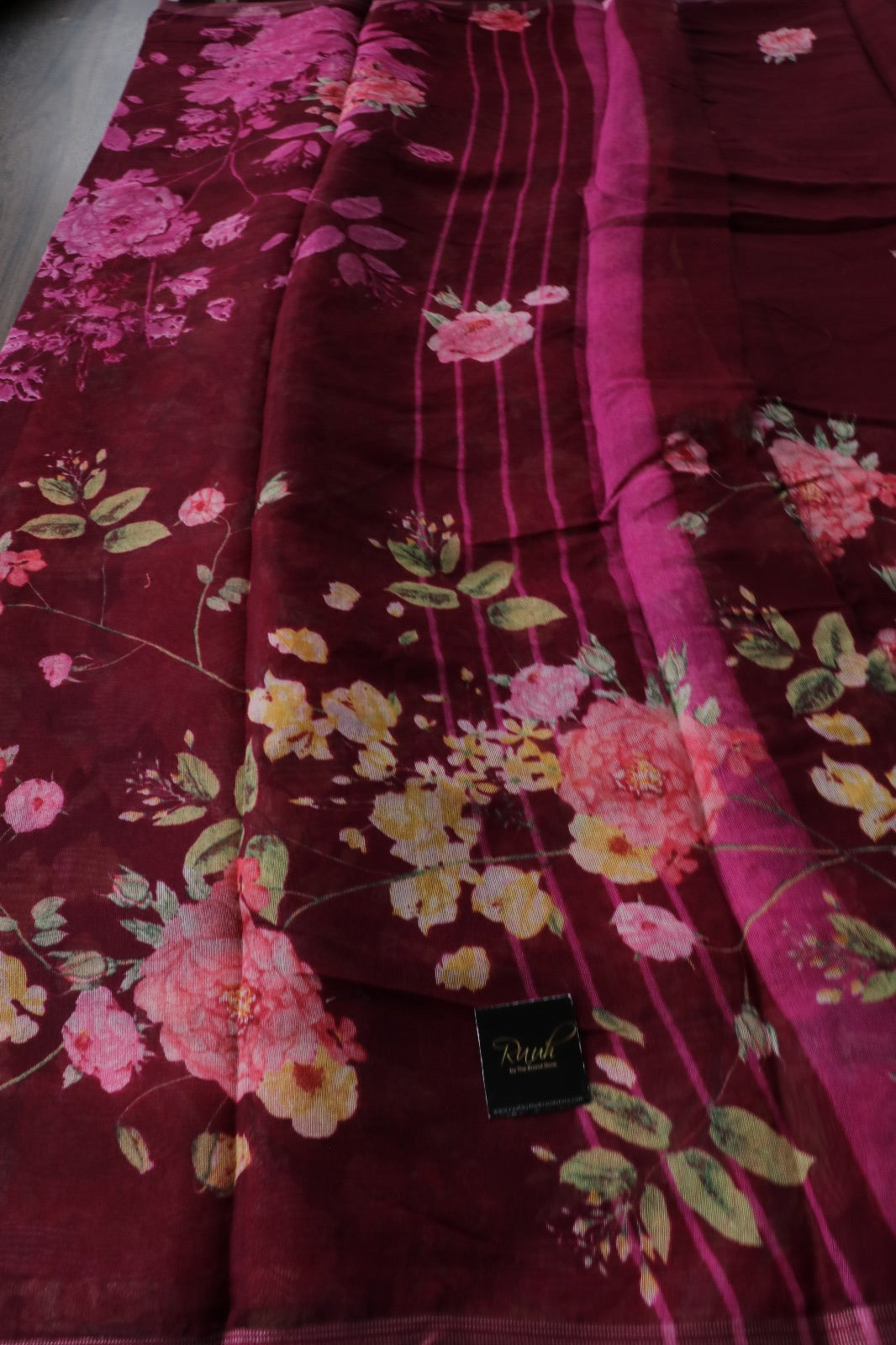 MAROON SEMI LINEN FLORAL PRINTED SAREE