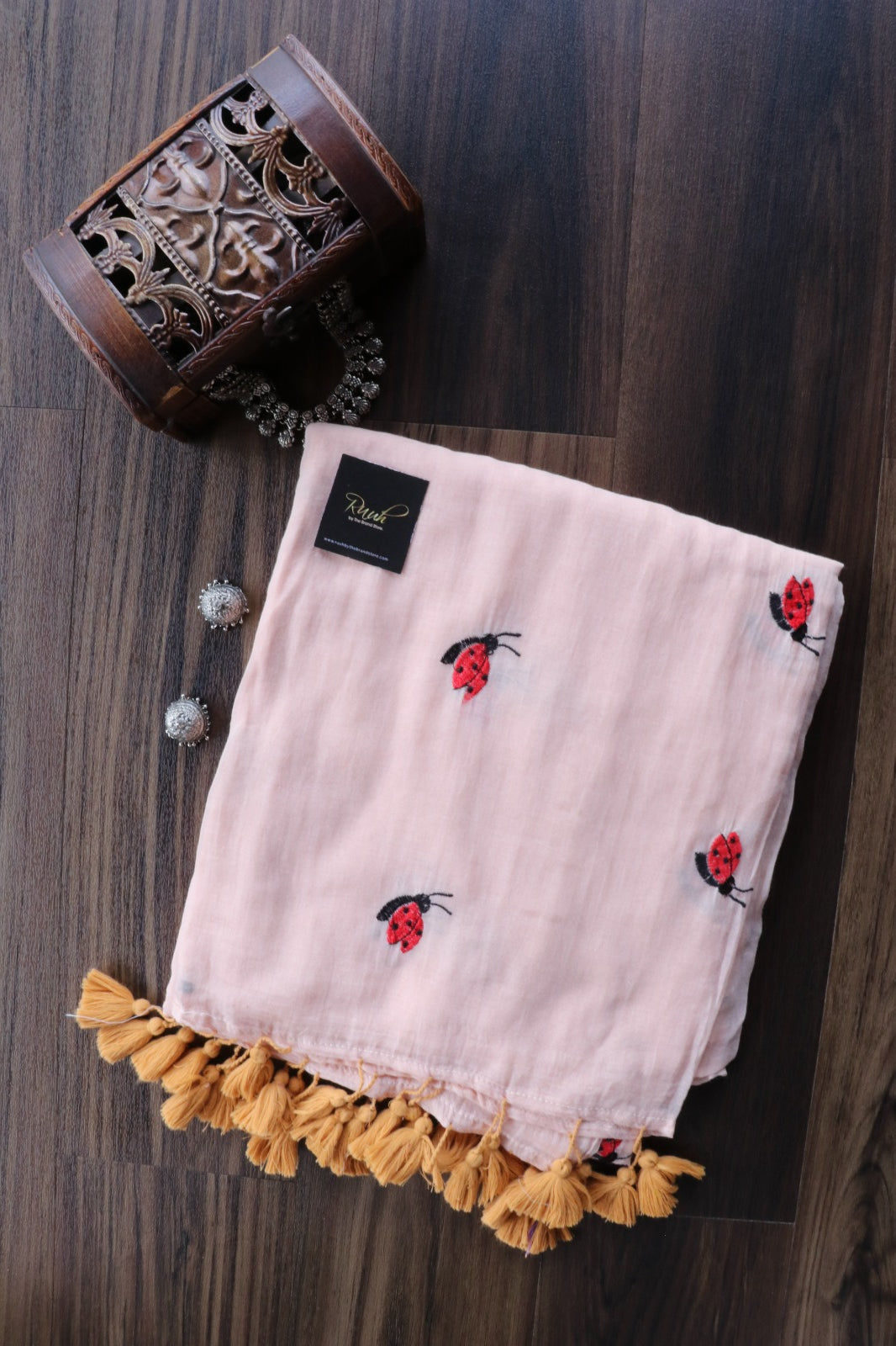 LIGHT PEACH MULMUL HONEY BEE EMBROIDERY