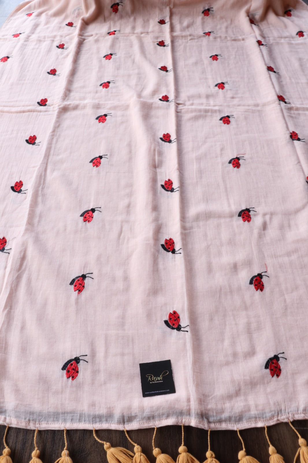 LIGHT PEACH MULMUL HONEY BEE EMBROIDERY