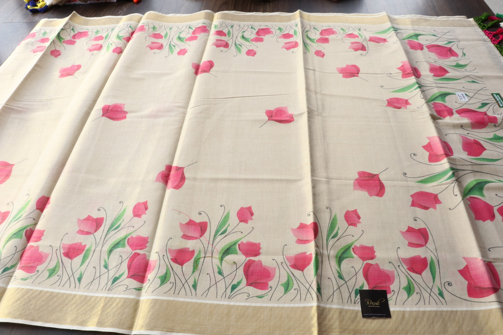 PINK FLORAL PRINTED KERALA TISSUE SAREE