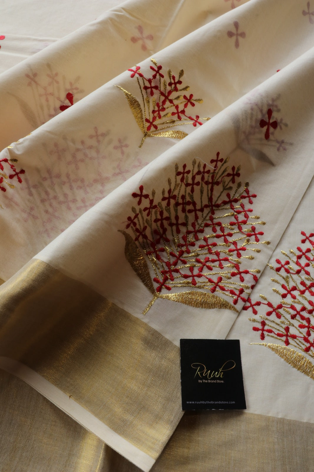 THECHI EMBROIDERY ON KERALA COTTON