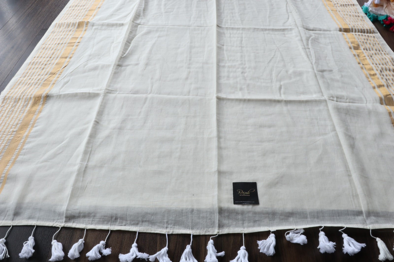 CREAM MULMUL COTTON SAREE WITH ZARI STRIPE BORDER