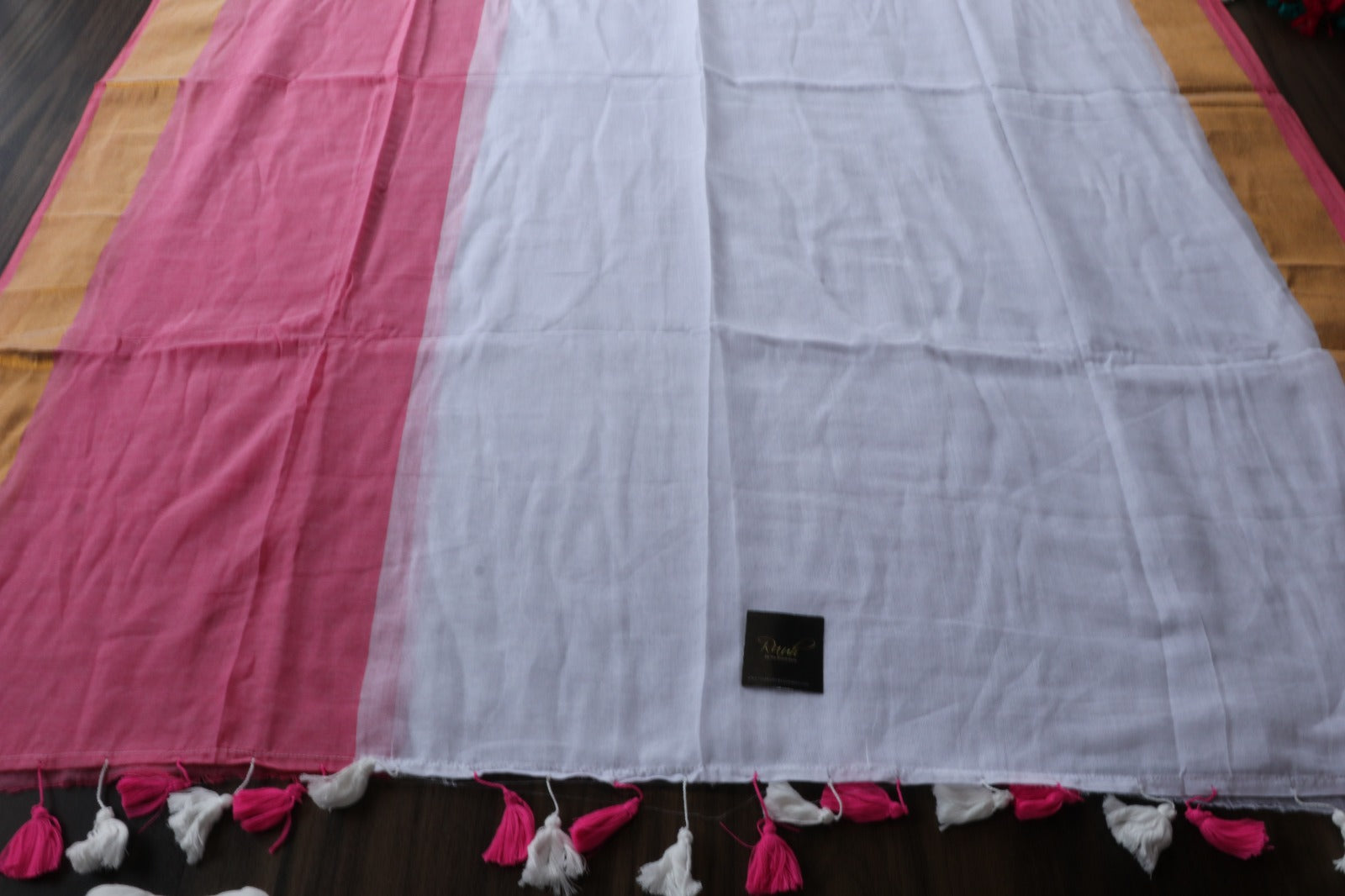 PINK WHITE COMBINATION MULMUL SAREE