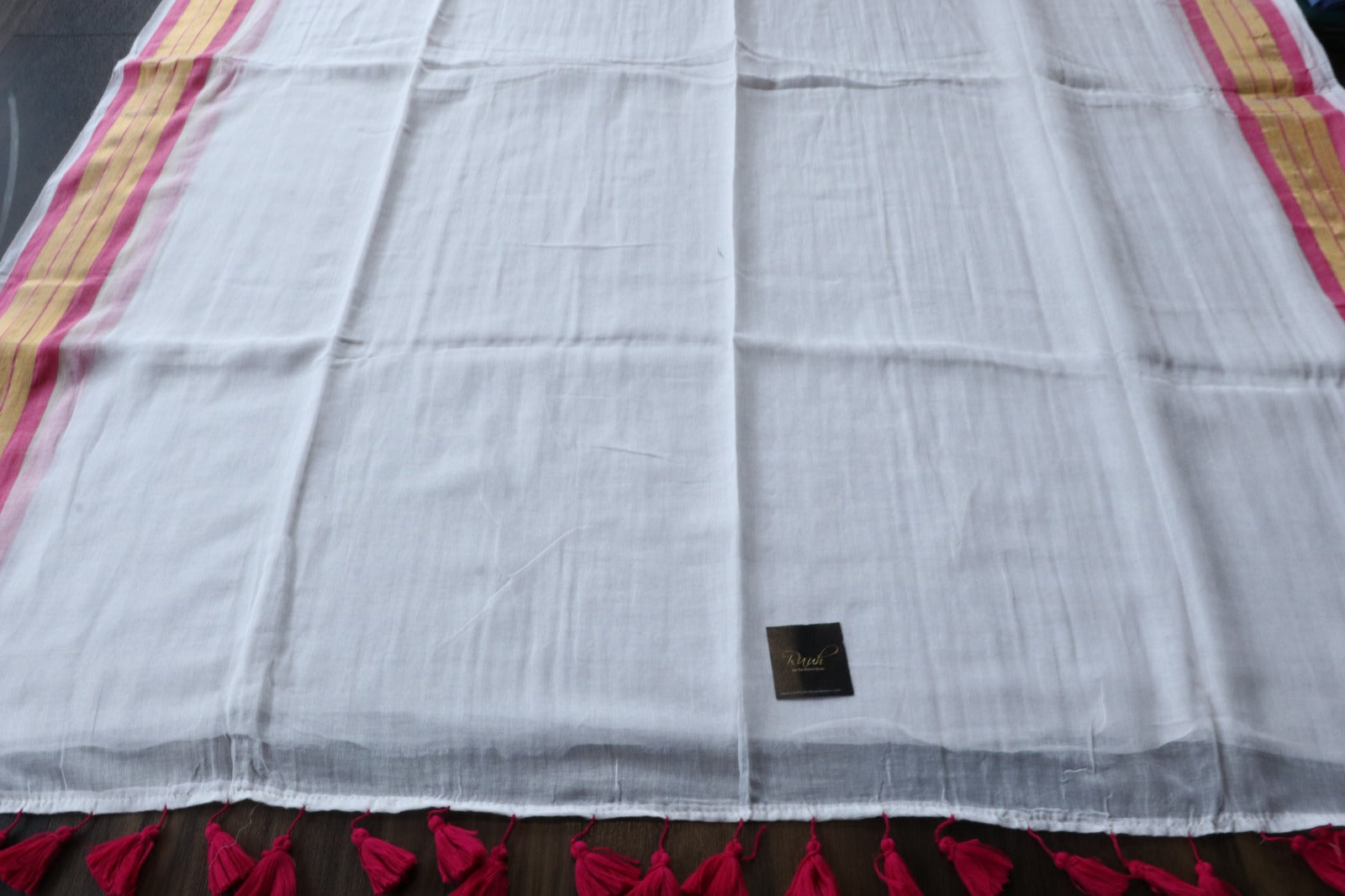 MULMUL COTTON SAREE WITH PINK AND GOLD BORDER
