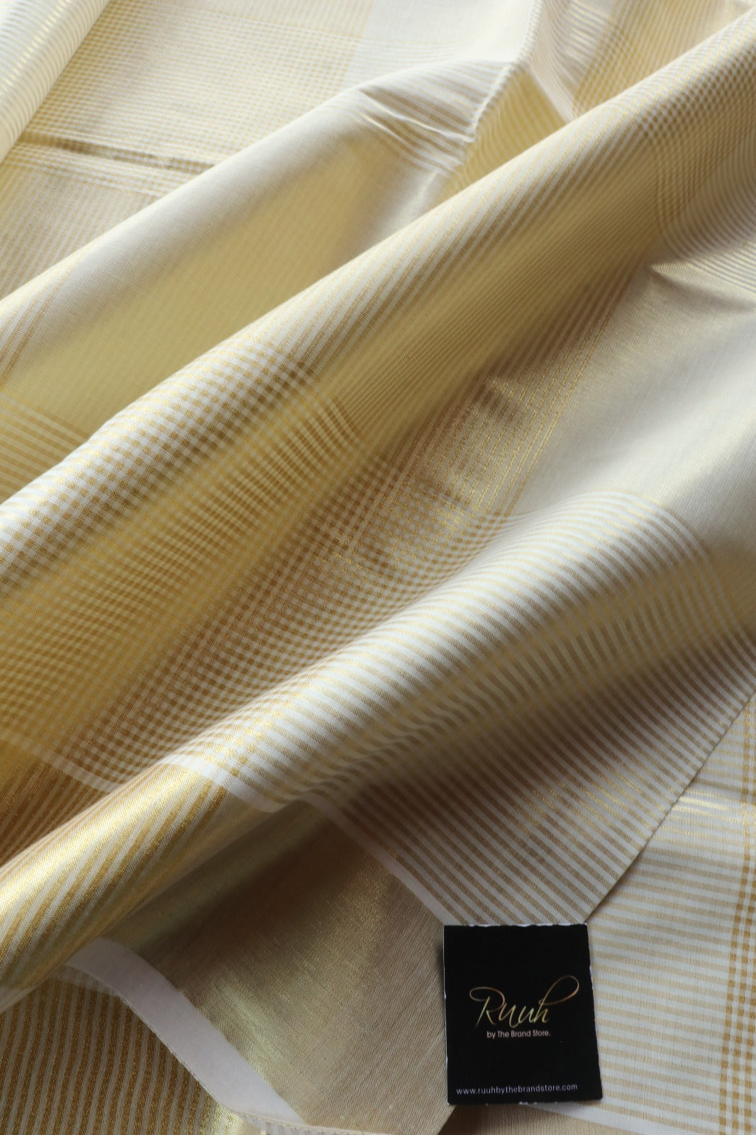 TISSUE STRIPE IN VERTICAL & HORIZONTAL PATTERN