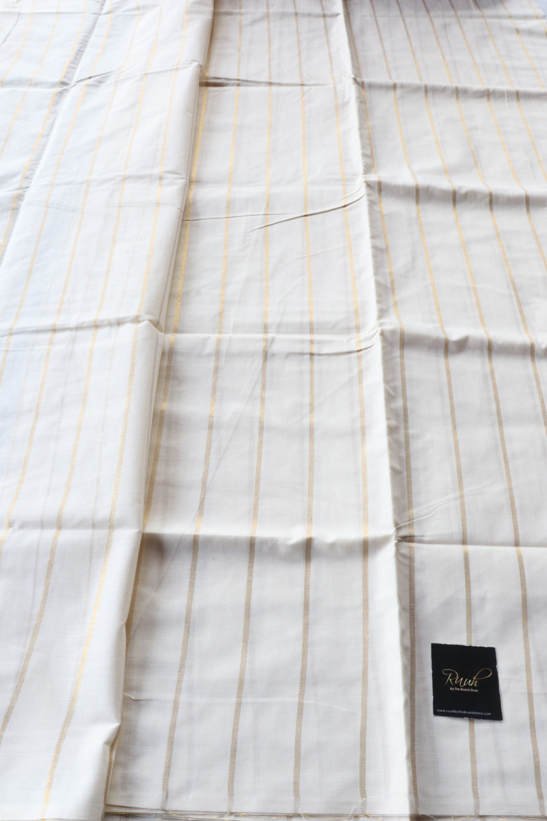 COTTON VERTICAL STRIPE BORDERLESS SAREE