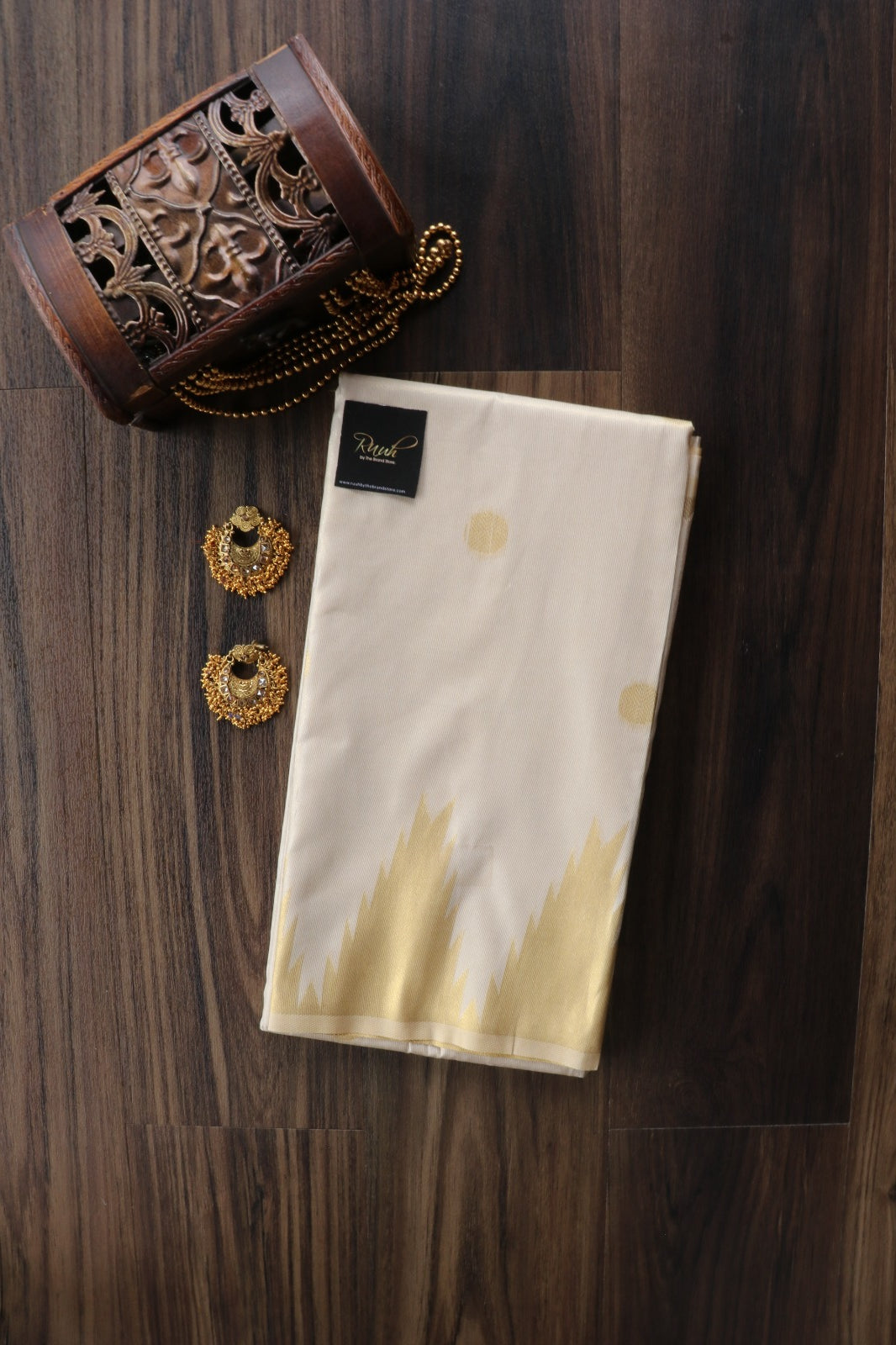 SEMI SILK WITH TEMPLE BORDER