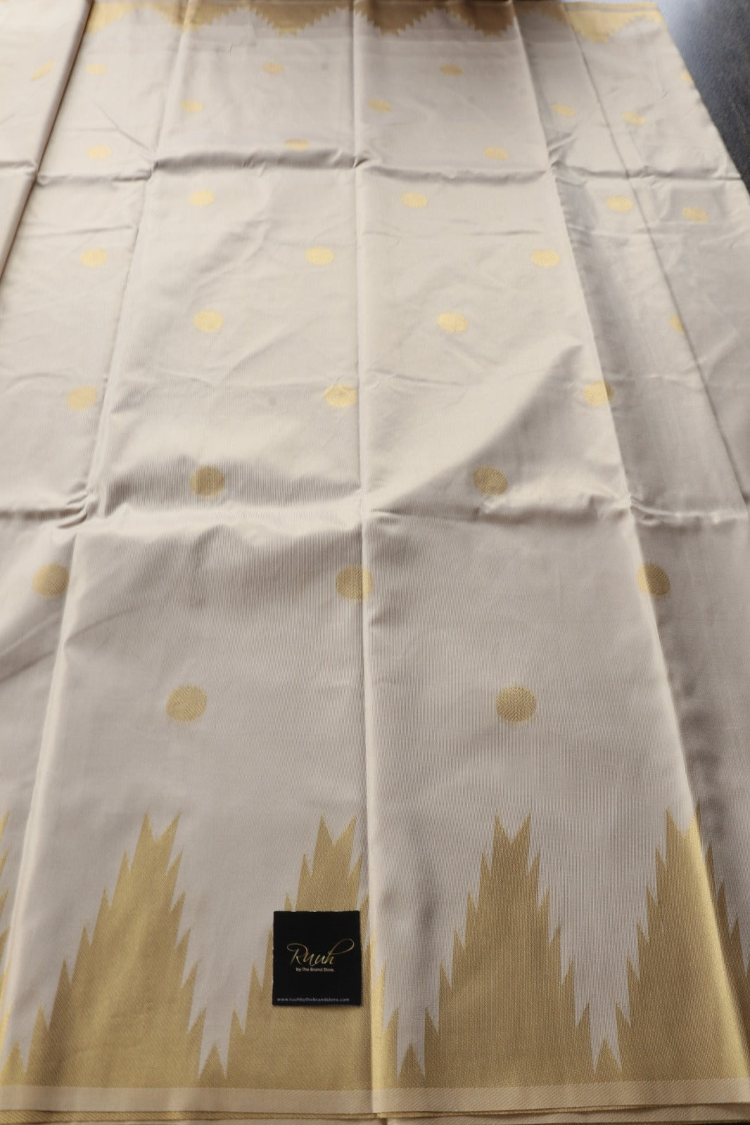 SEMI SILK WITH TEMPLE BORDER