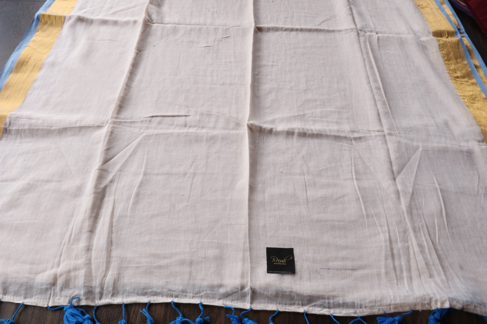 MULMUL ZARI BORDER WITH BLUE EDGING