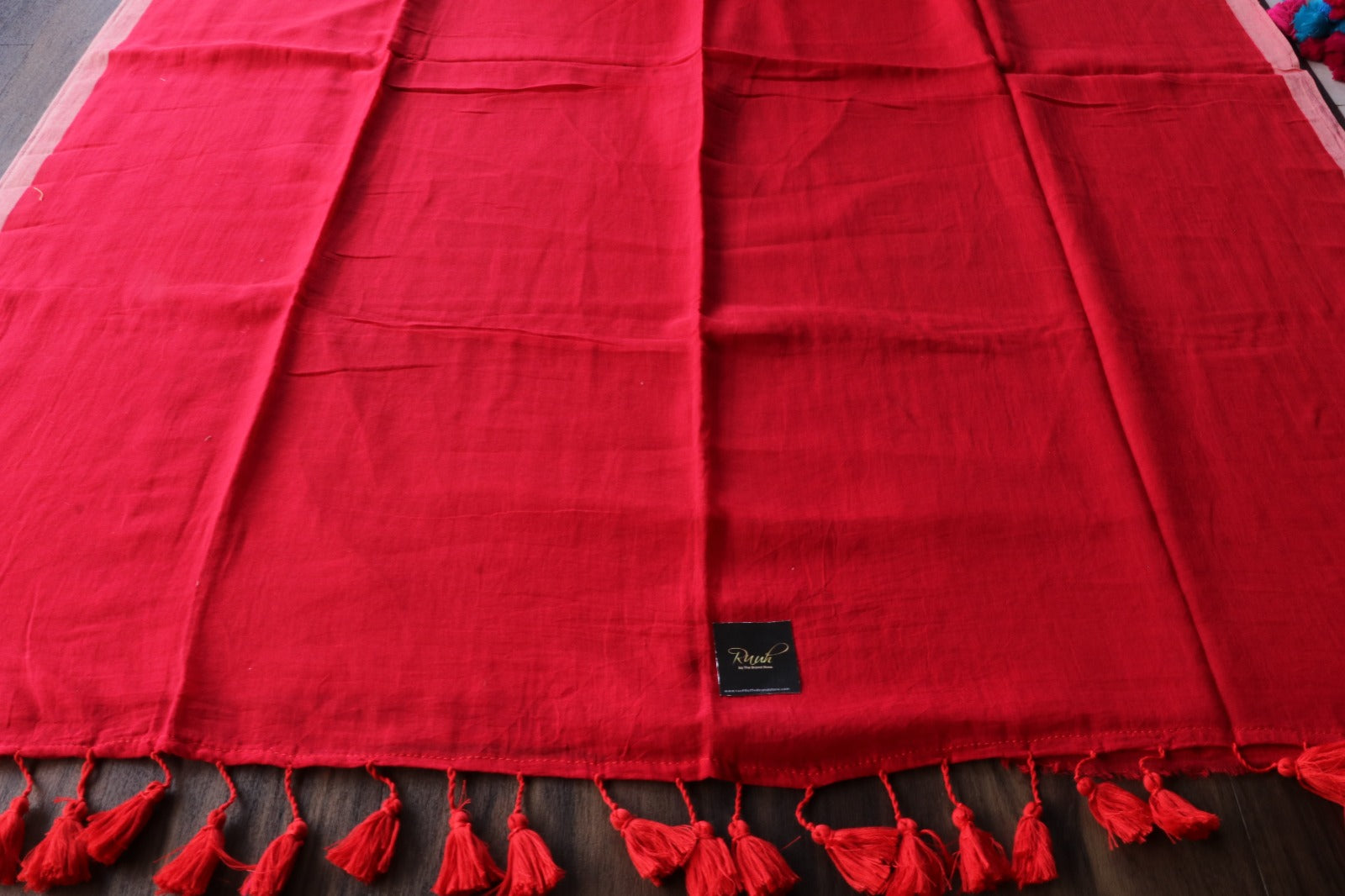 RED - LIGHT PEACH PLAIN MULMUL SAREE