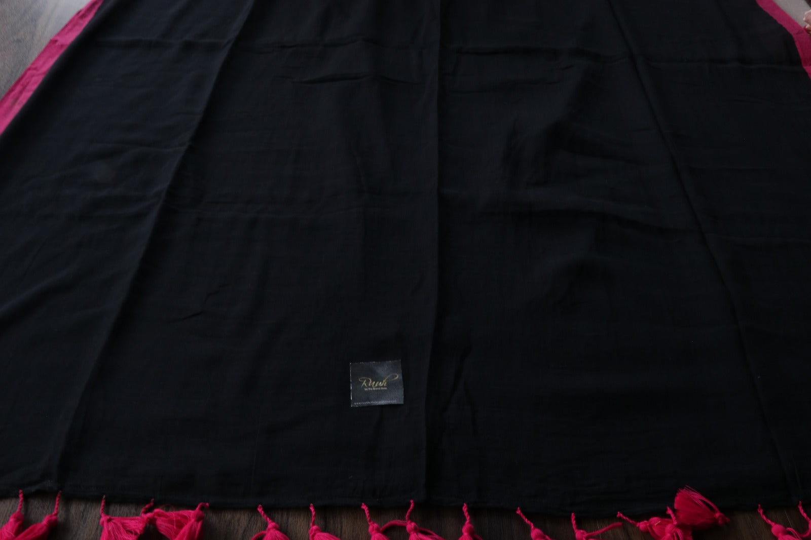 BLACK -PINK PLAIN MULMUL SAREE